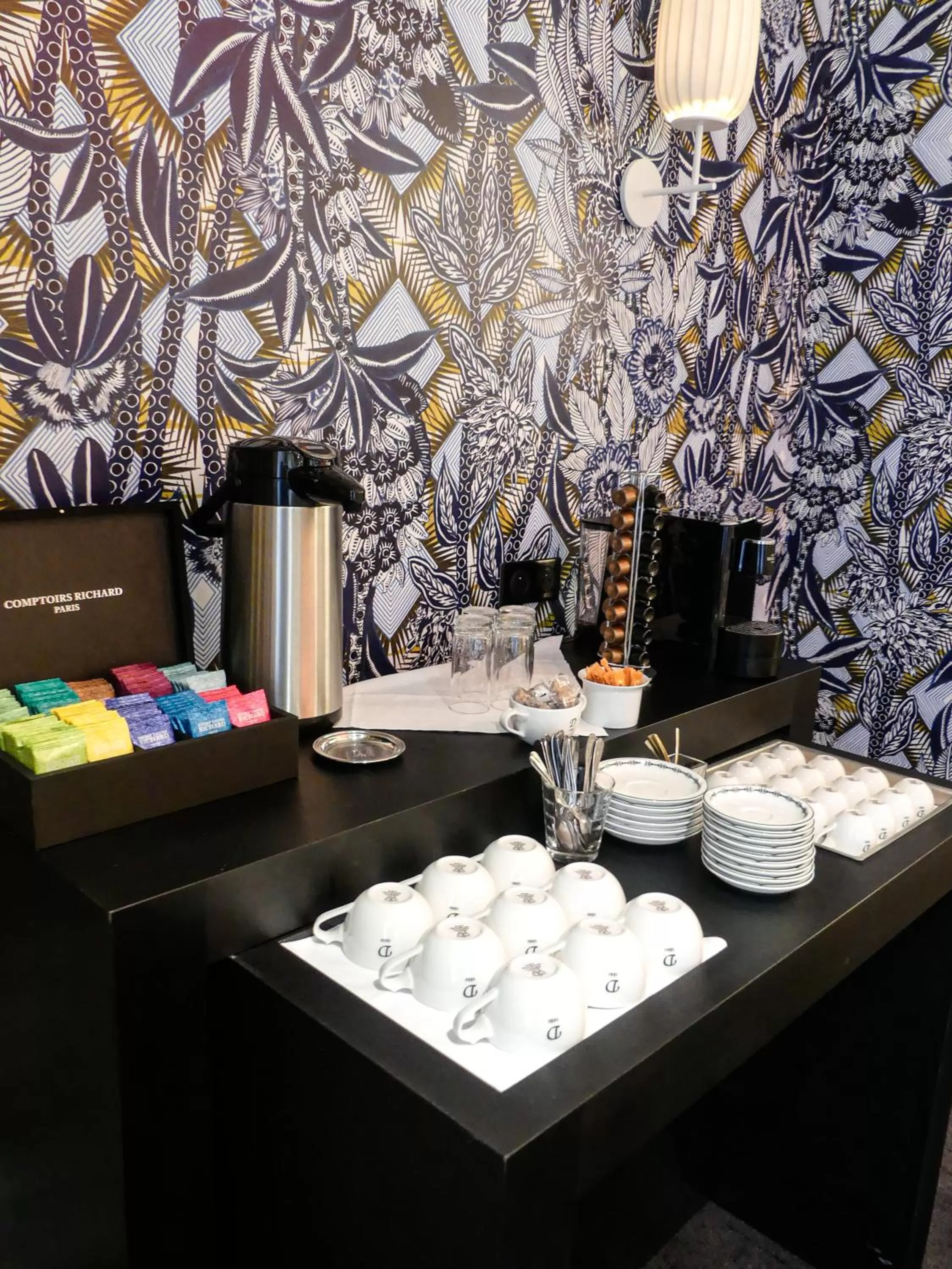 Coffee/tea facilities in Best Western Plus Hotel de Dieppe 1880