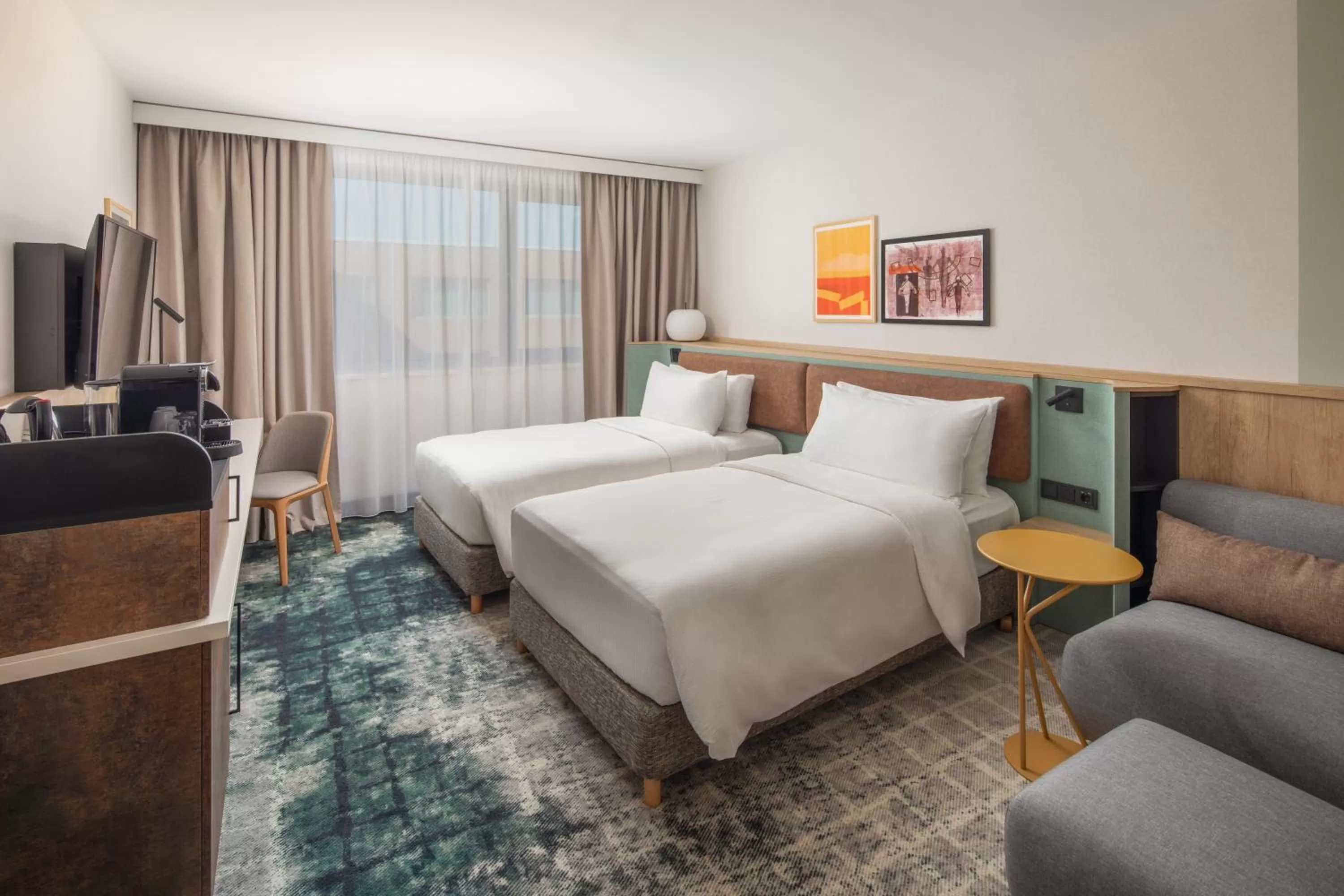 Photo of the whole room, Bed in Crowne Plaza Budapest by IHG