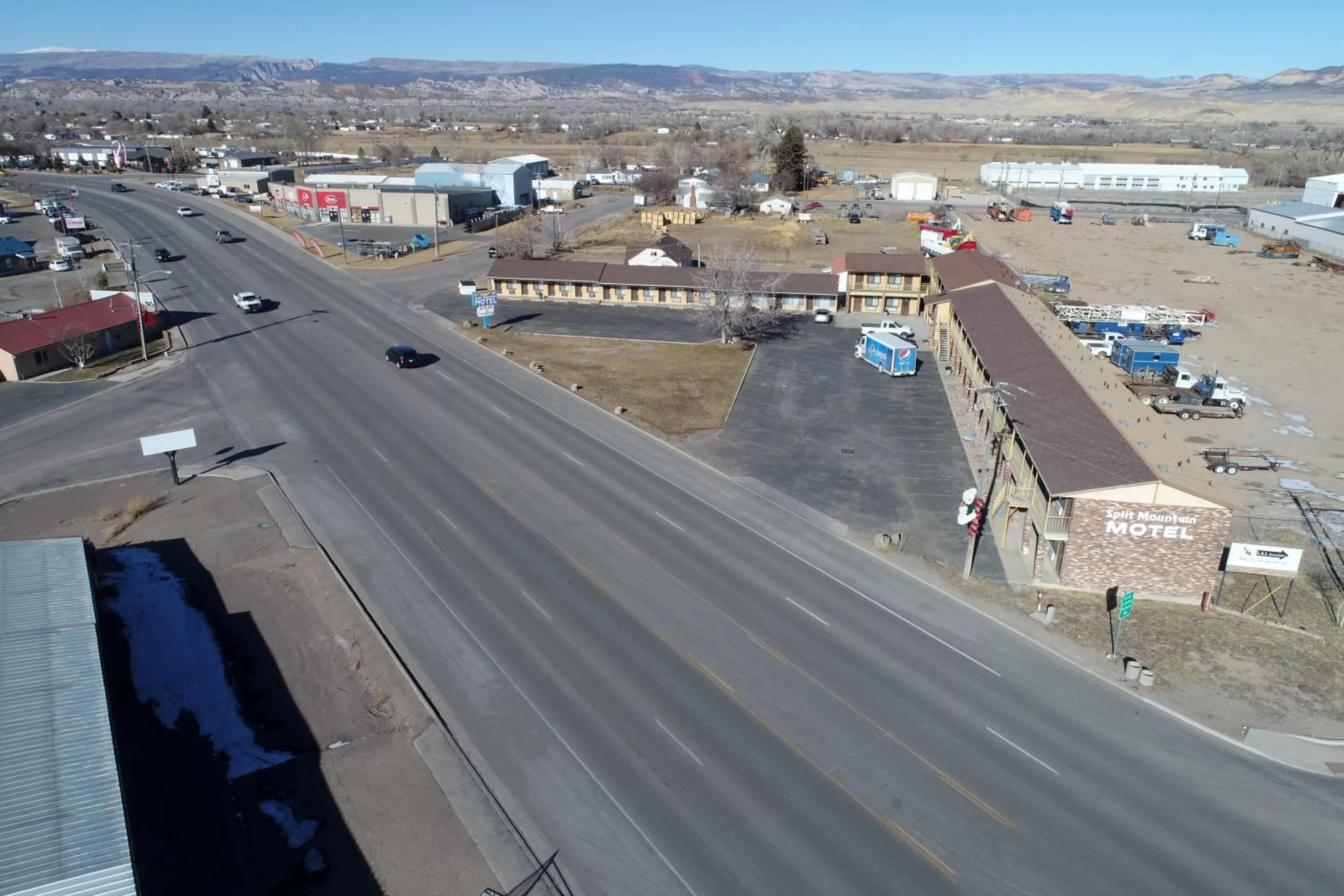 Split Mountain Motel