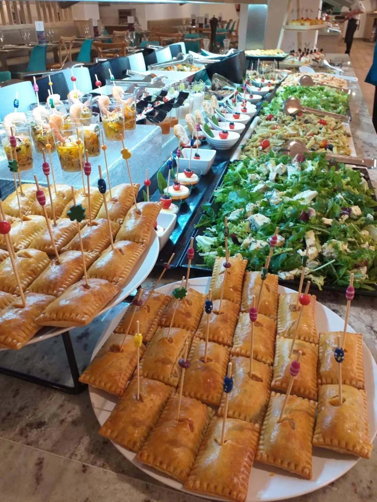 Food and drinks in Gara Suites Golf & Spa