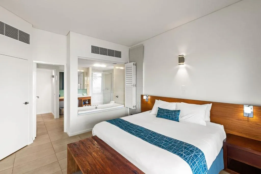 Bedroom, Bed in Mantarays Ningaloo Beach Resort