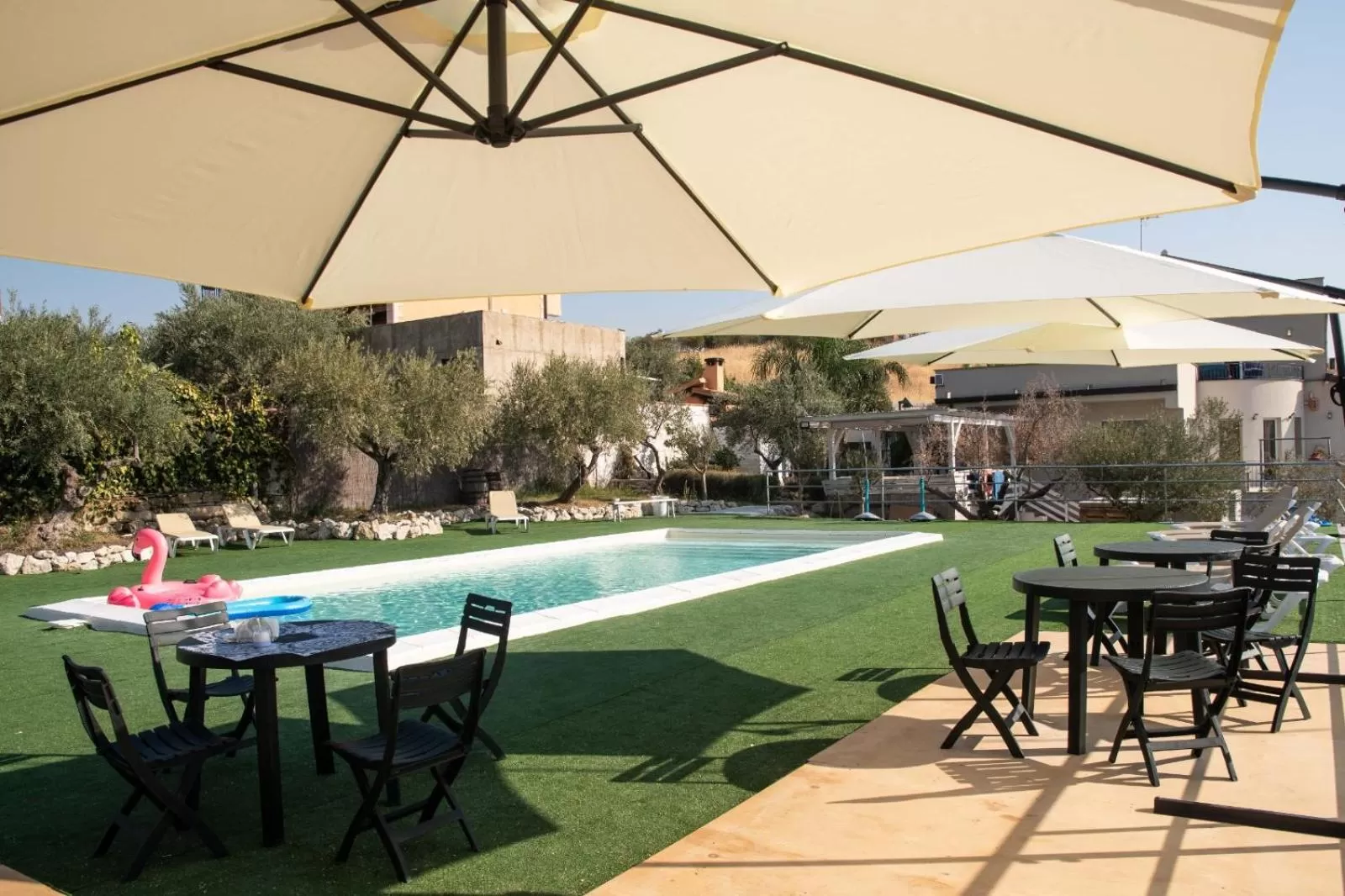 Swimming pool in B&B Villa Kairos