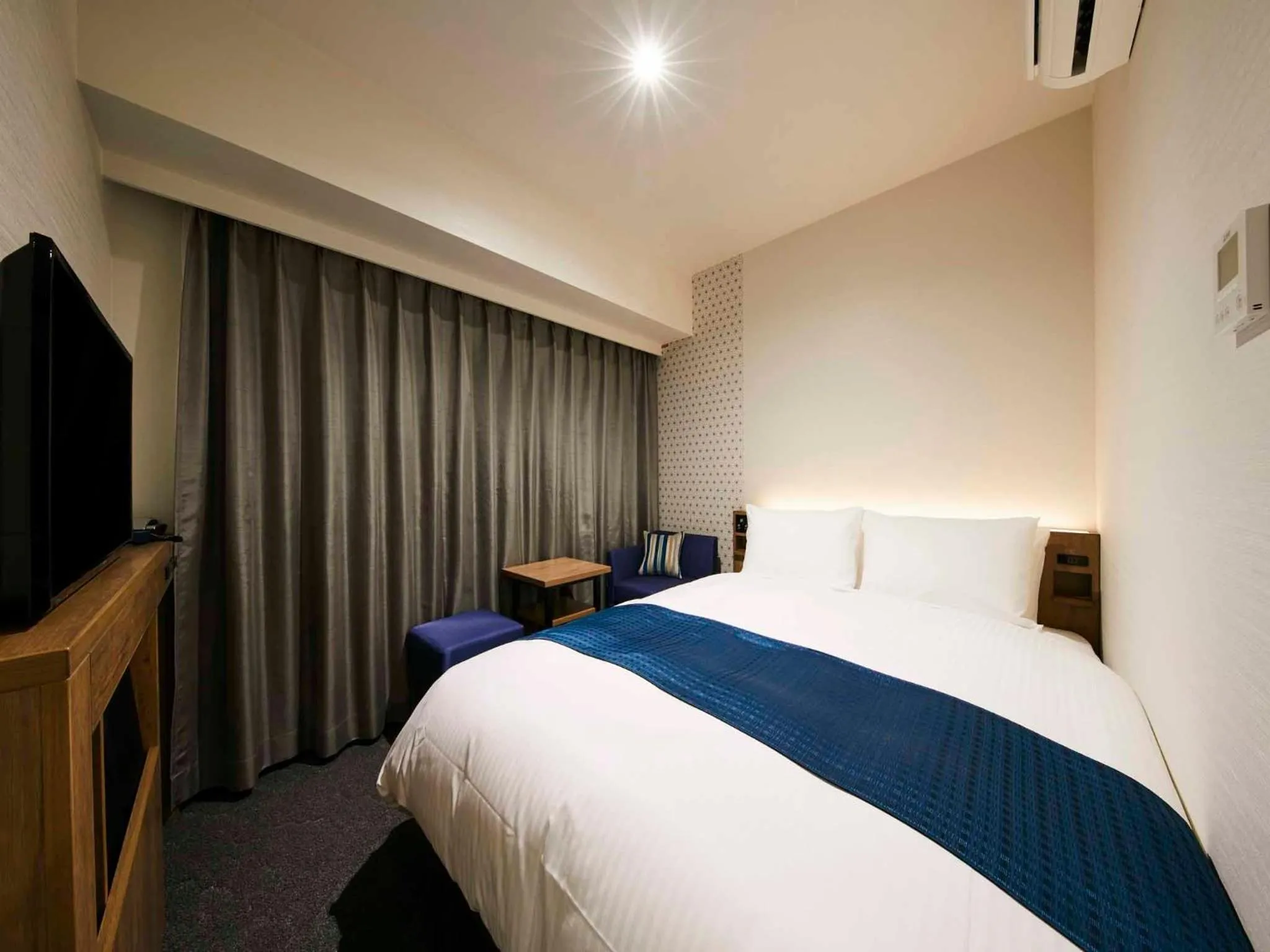 Standard Double Room - Smoking in Hotel Intergate Tokyo Kyobashi