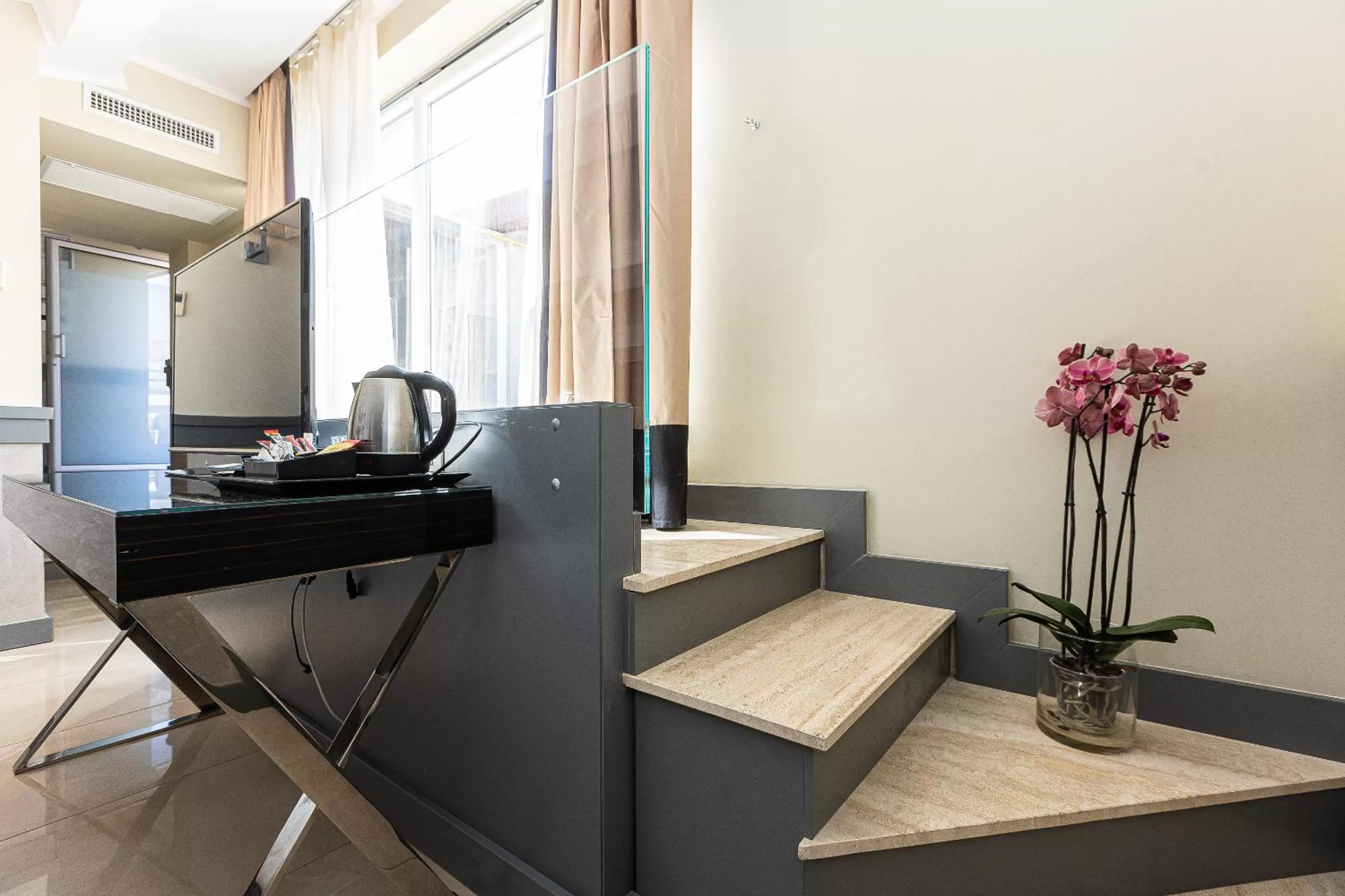 Coffee/tea facilities in Hotel Castellino Roma