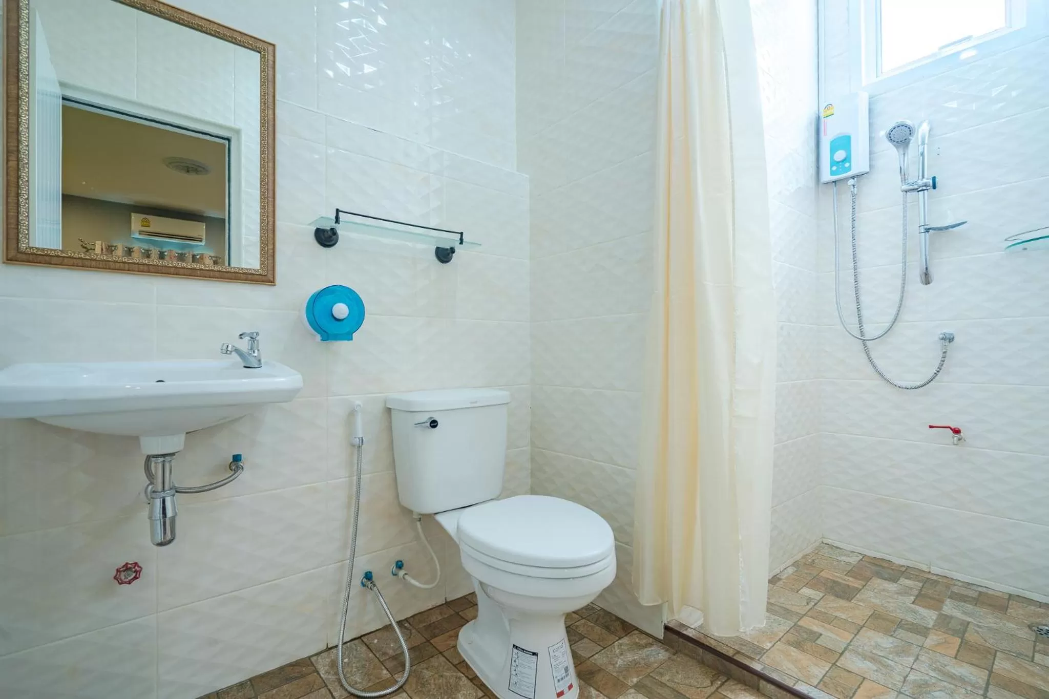 Bathroom in Penyos Residence