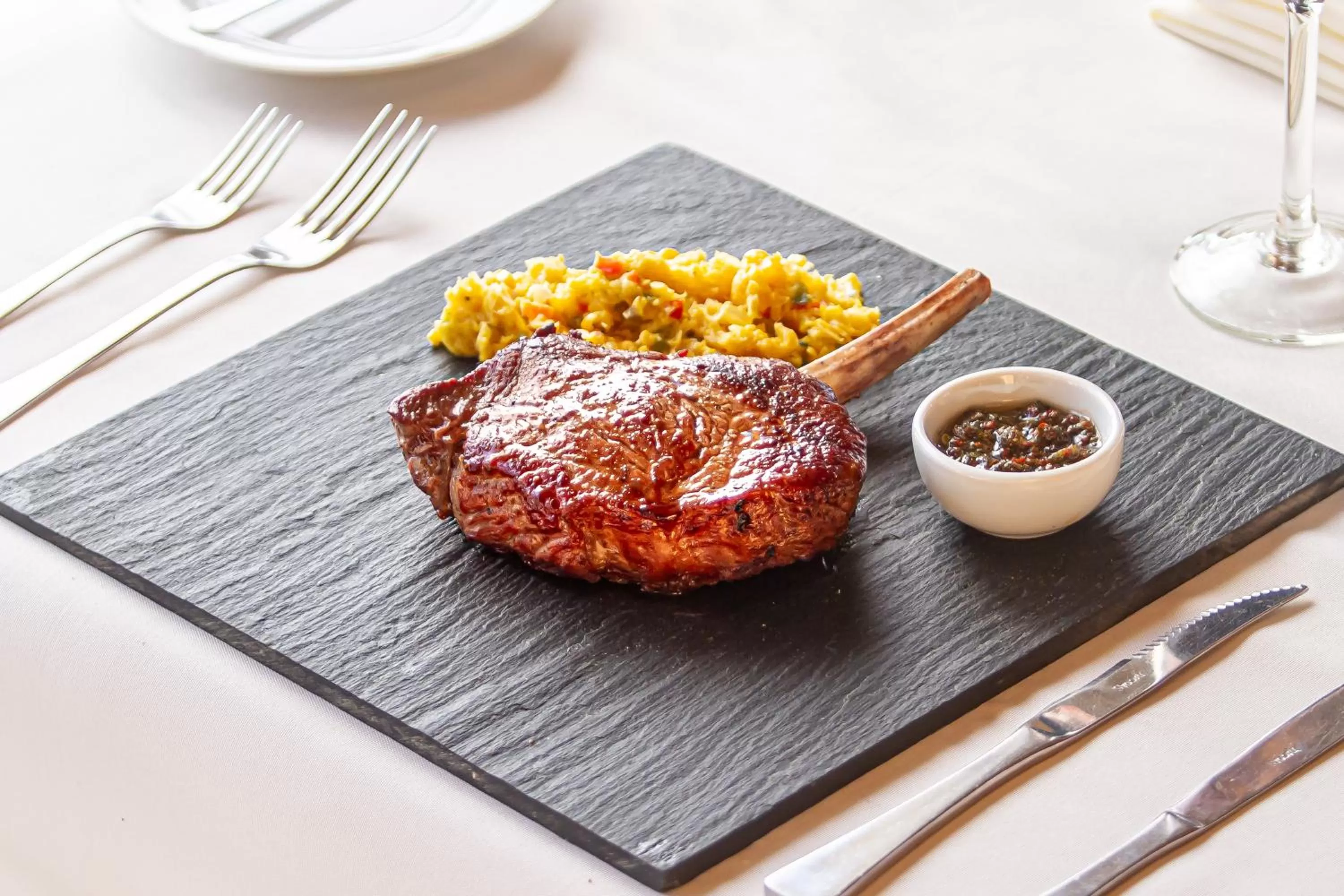 Restaurant/places to eat in Mirador del Lago Hotel