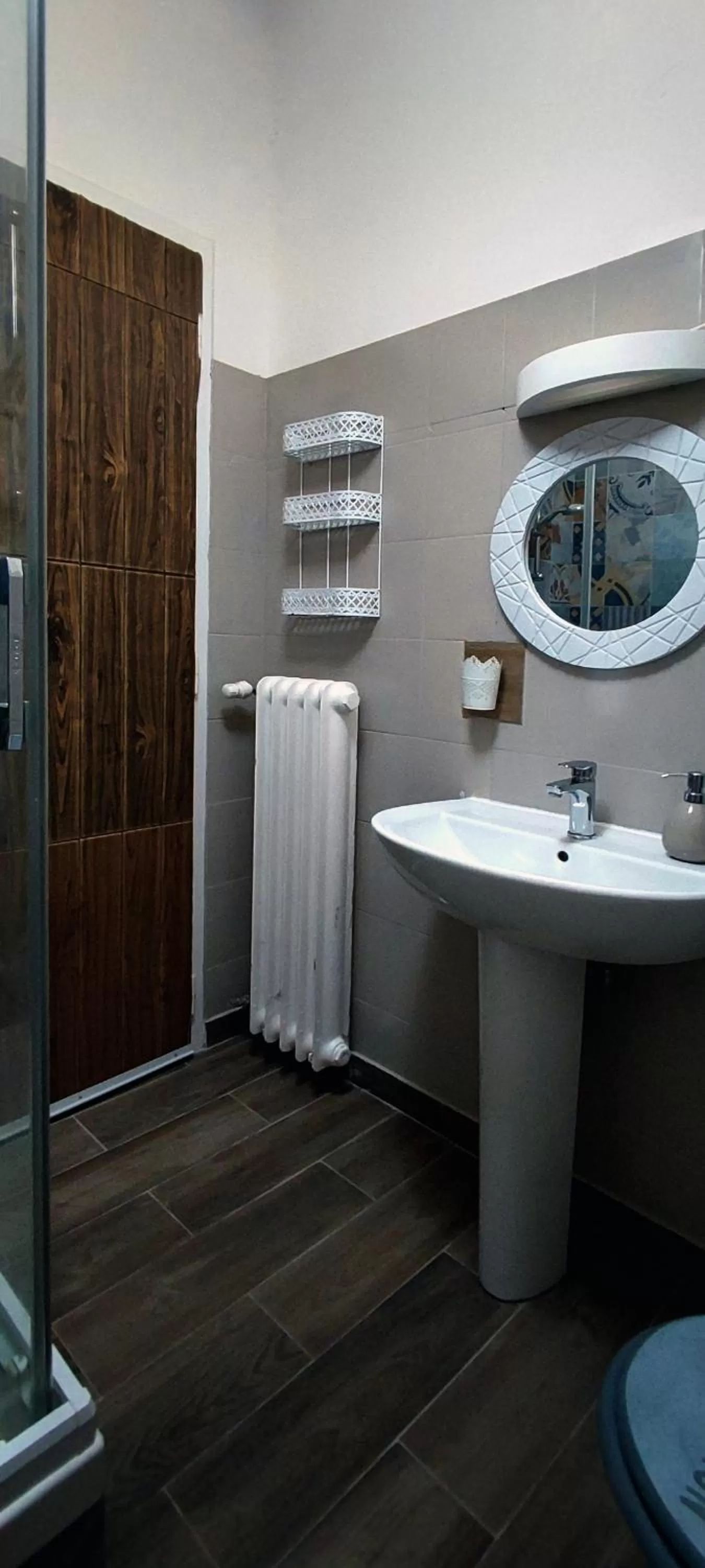 Bathroom in Bed & Chic bed & breakfast