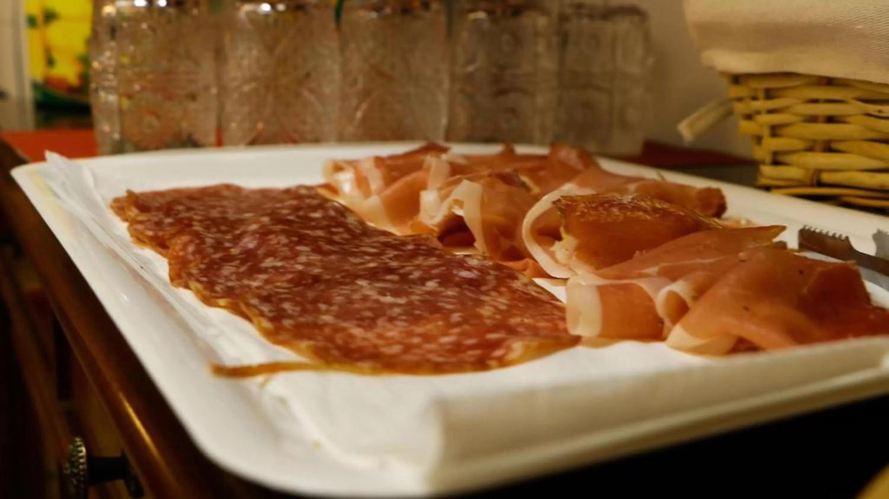 Food and drinks in BQ House Castello Luxury Rooms