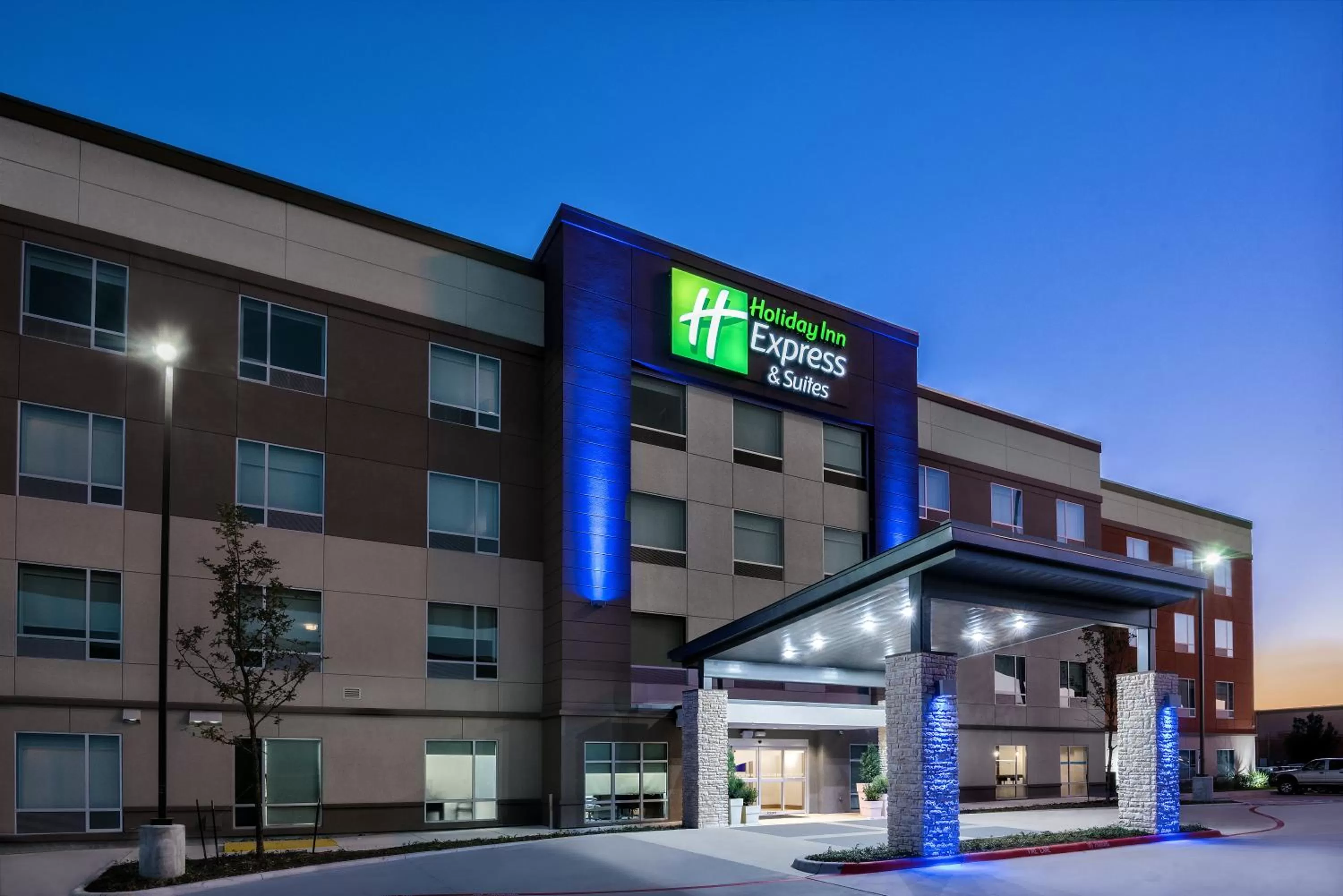 Property building in Holiday Inn Express & Suites Round Rock - Austin N by IHG