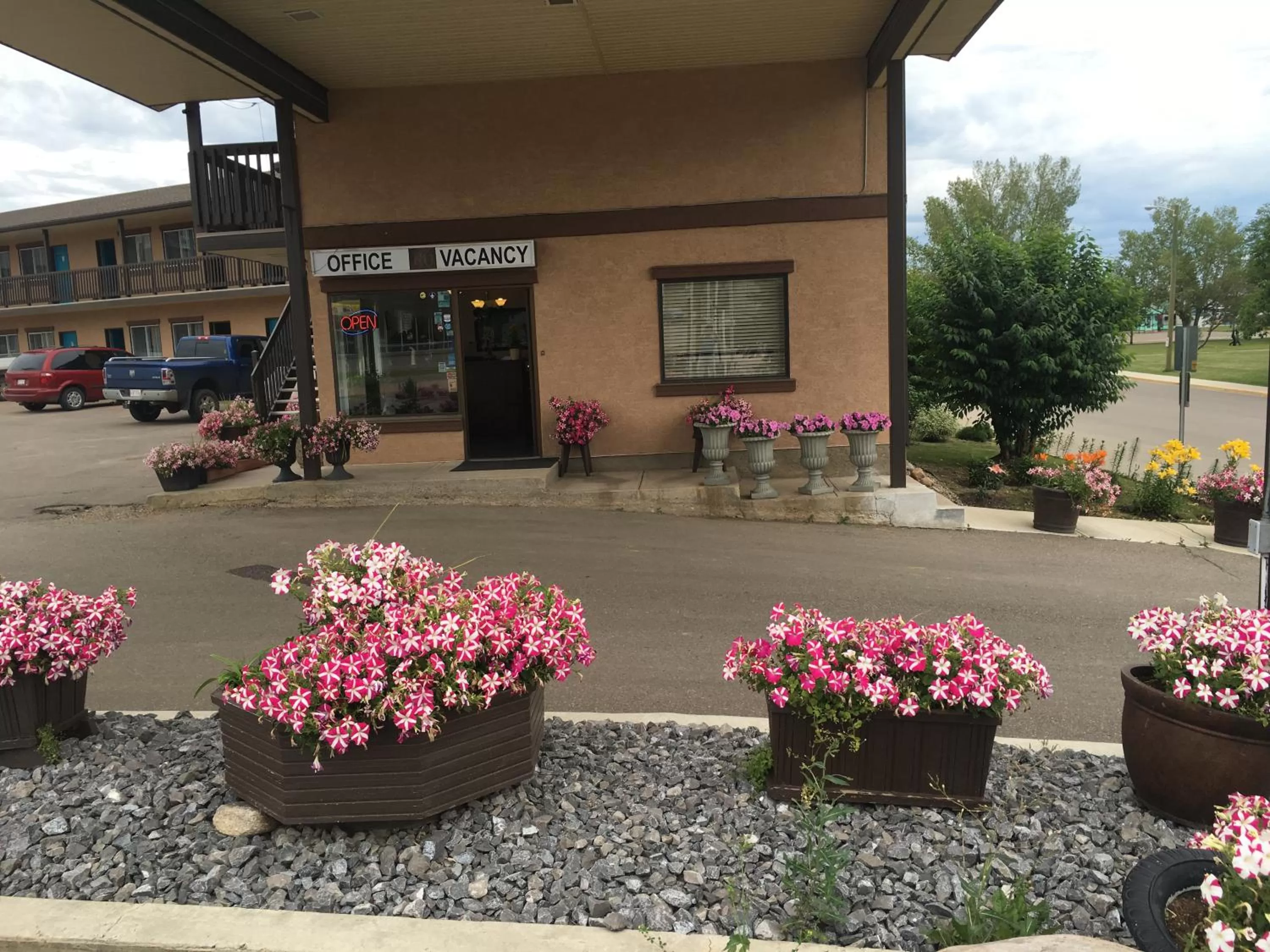 Property building in Dockside Inn