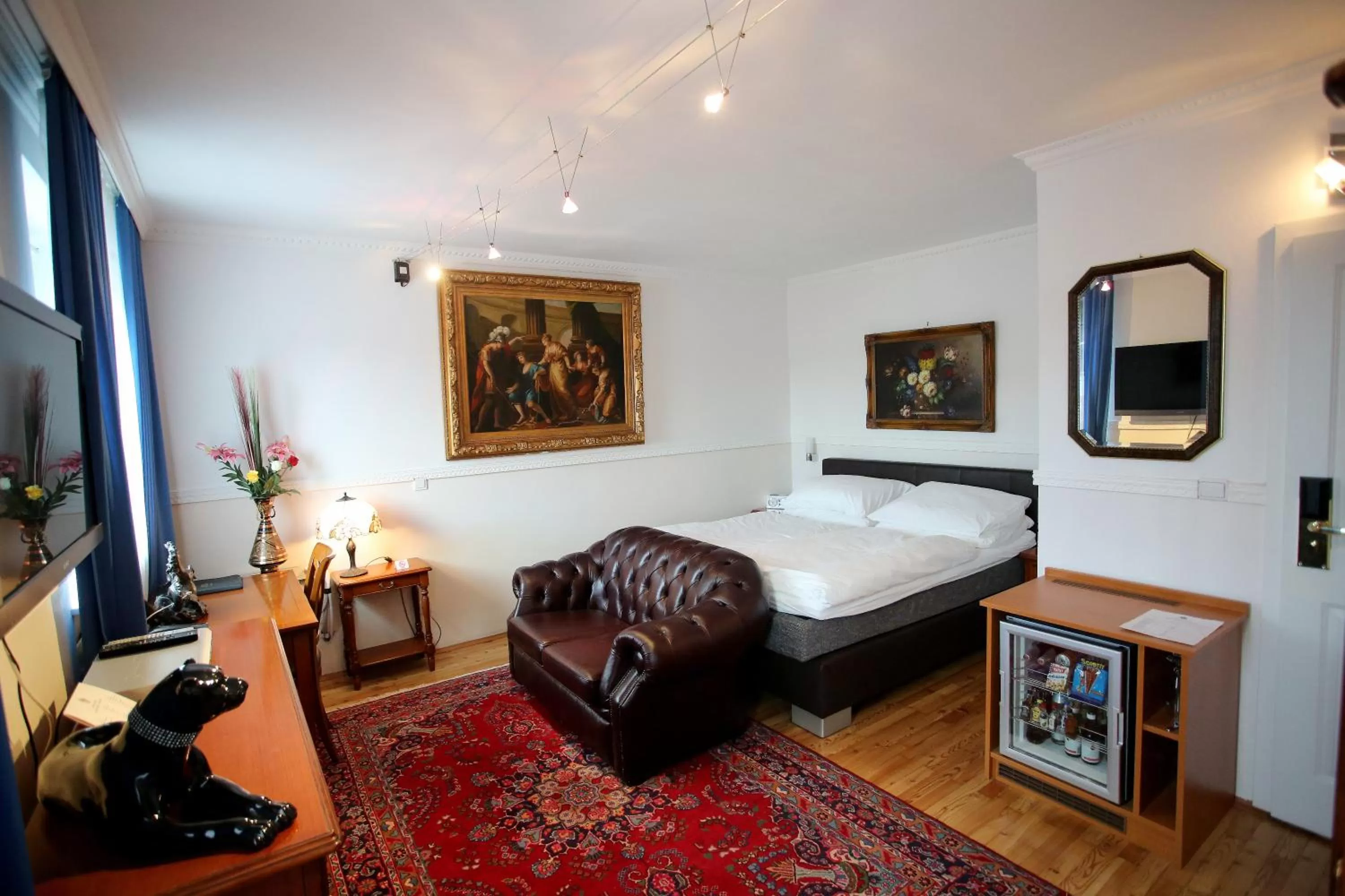 Photo of the whole room, Bed in Höckner Plaza Hotel