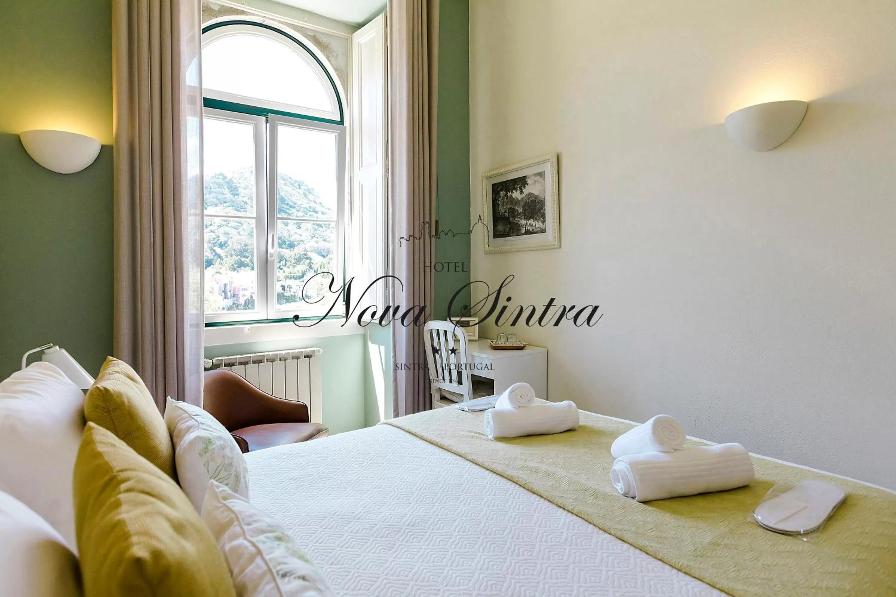 Bedroom, Bed in Hotel Nova Sintra - Adults only