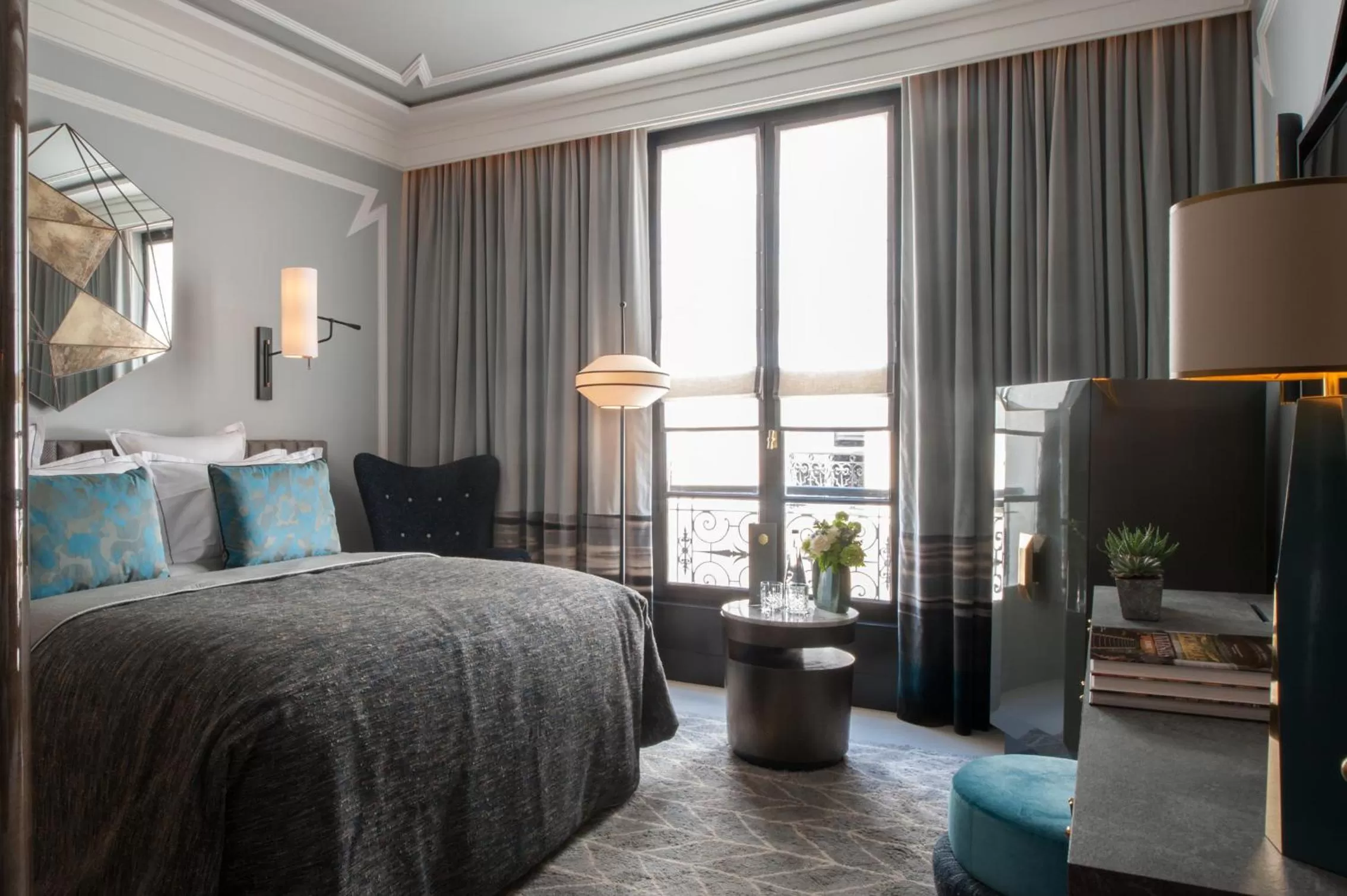 Classic Double Room in Nolinski Paris - Evok Collection