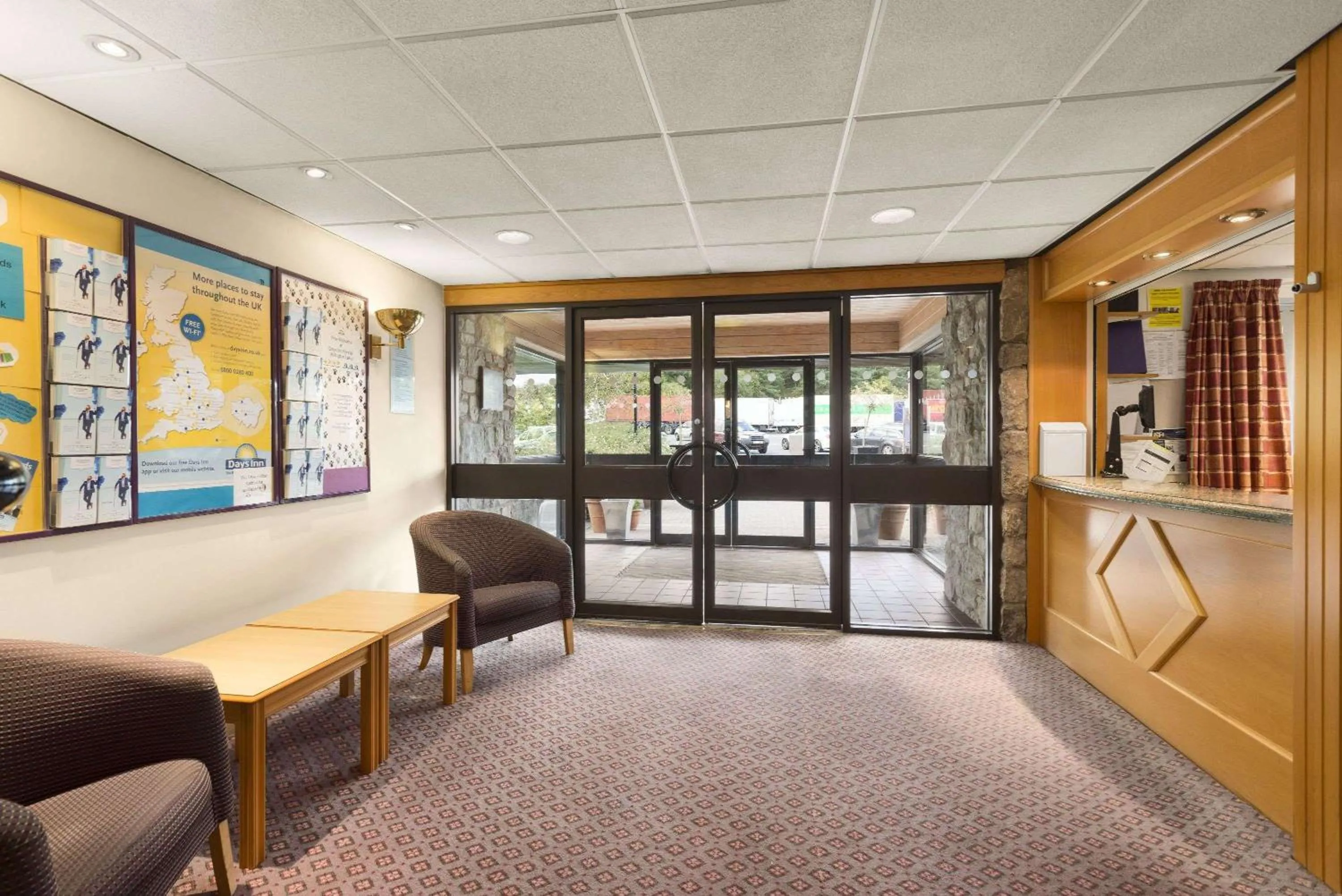 Lobby or reception in Days Inn Kendal - Killington Lake