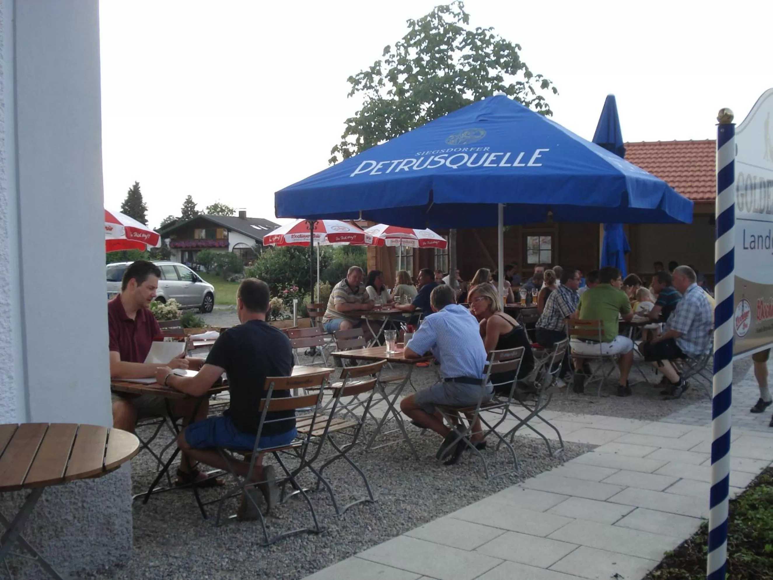 Restaurant/places to eat in Landgasthof Goldener Pflug