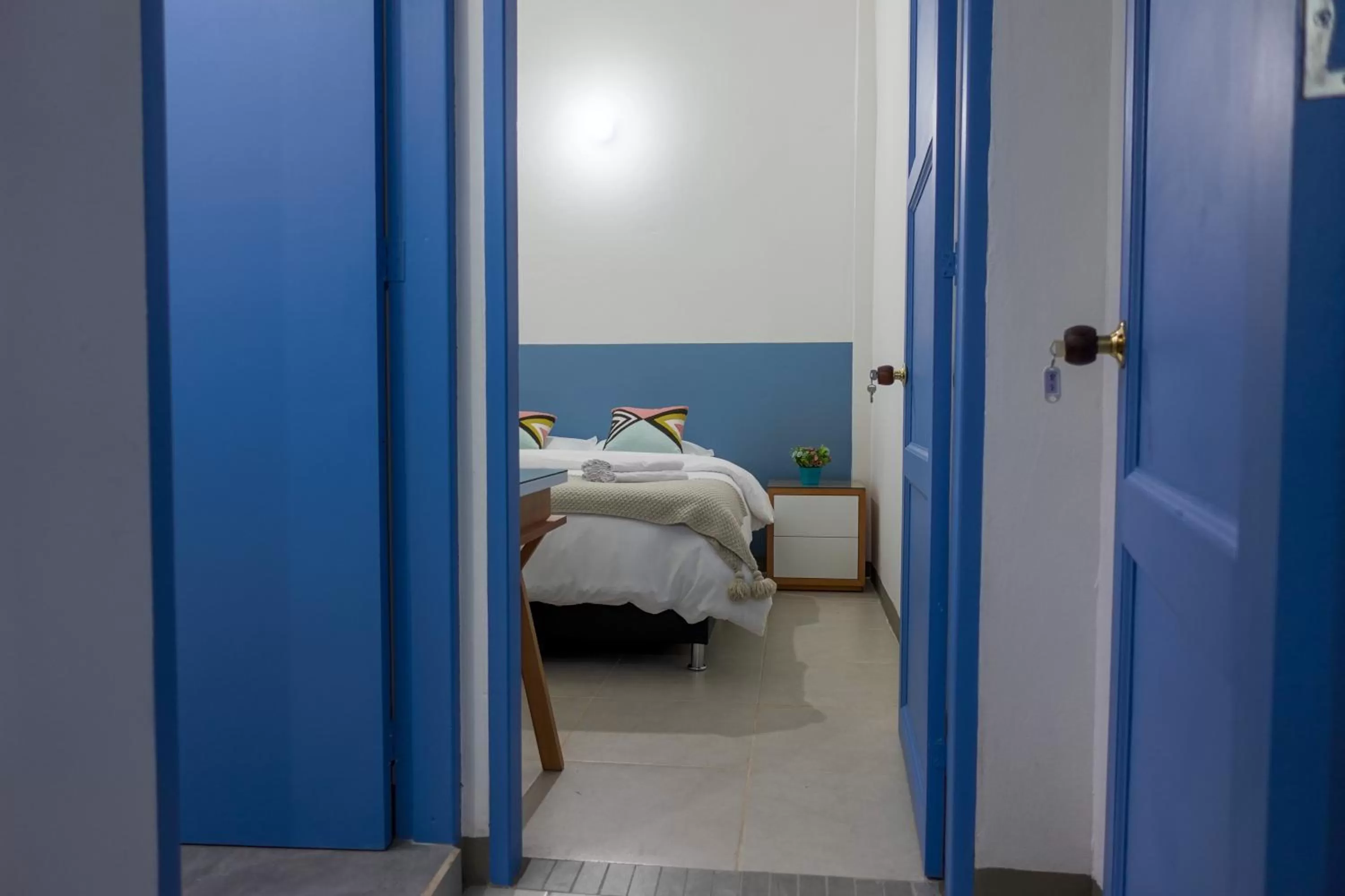 Bathroom, Bed in Hotel Azulado Jericó