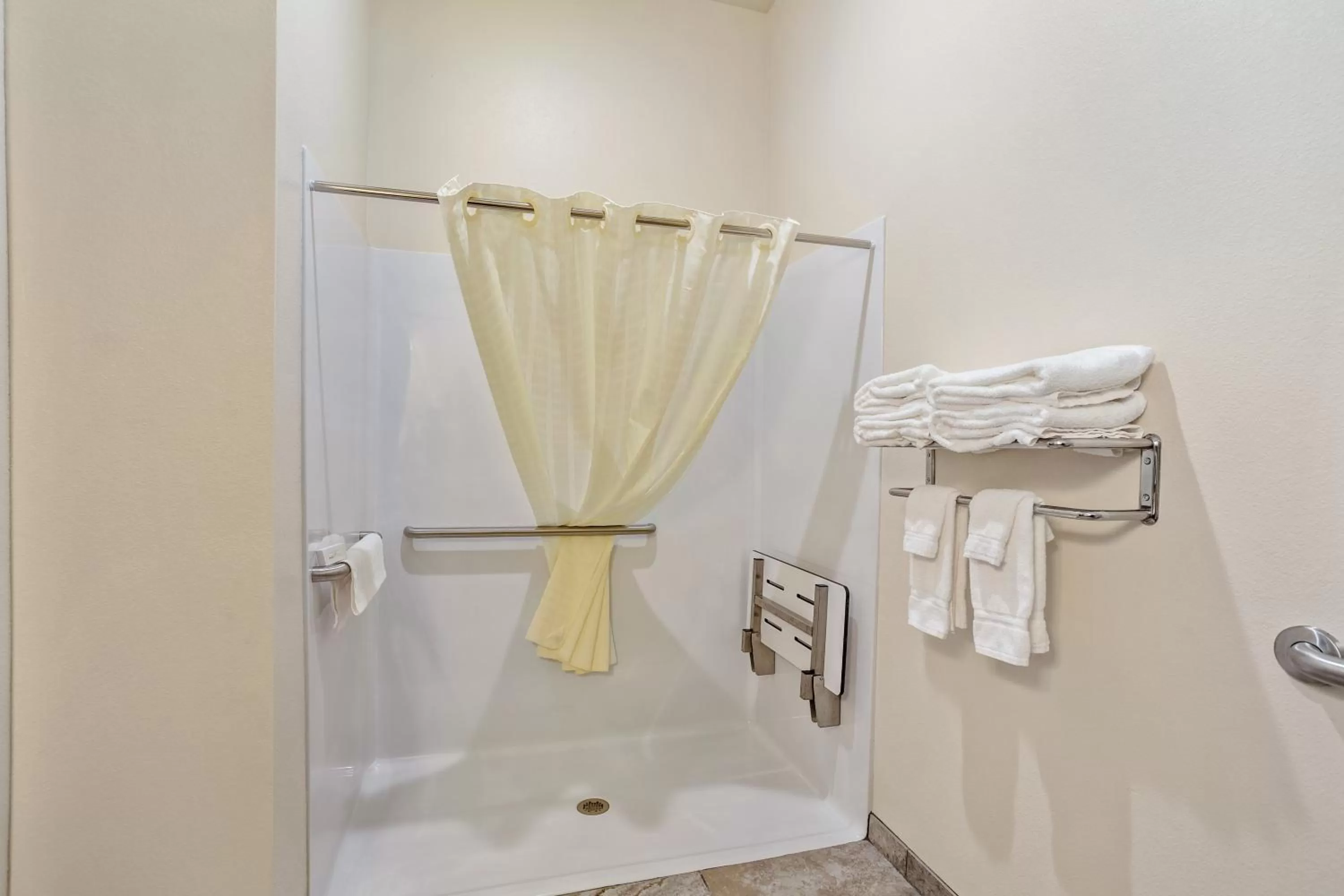 Shower in Cobblestone Hotel & Suites - Superior Duluth