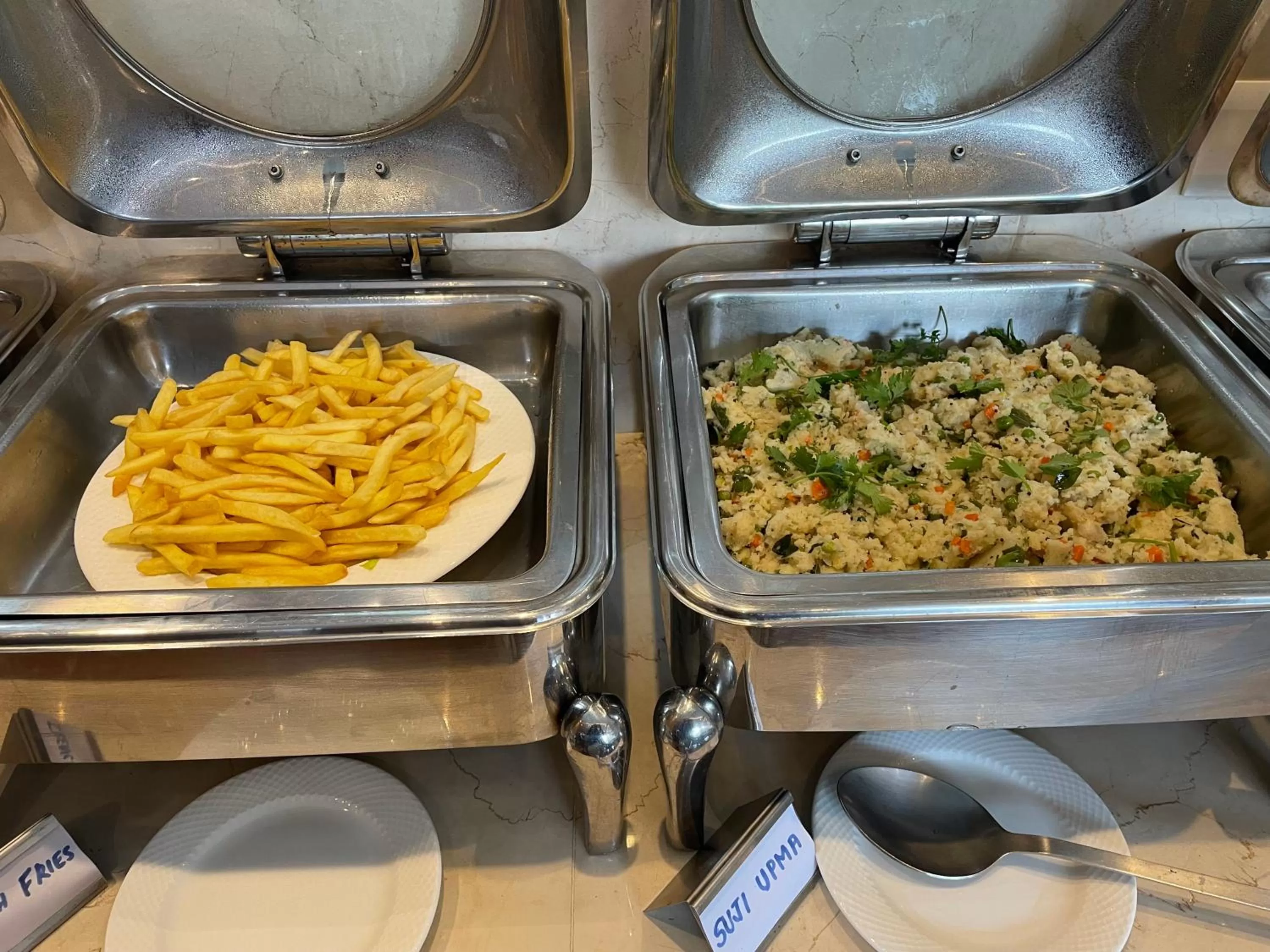 Breakfast in Le Seasons Resort