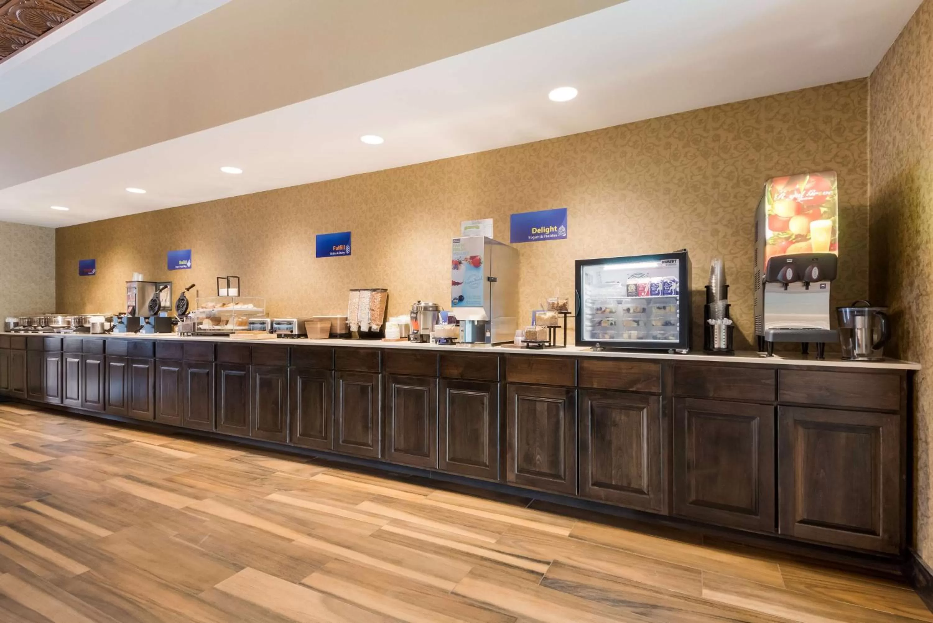 Breakfast in Best Western Bandera Suites & Saloon