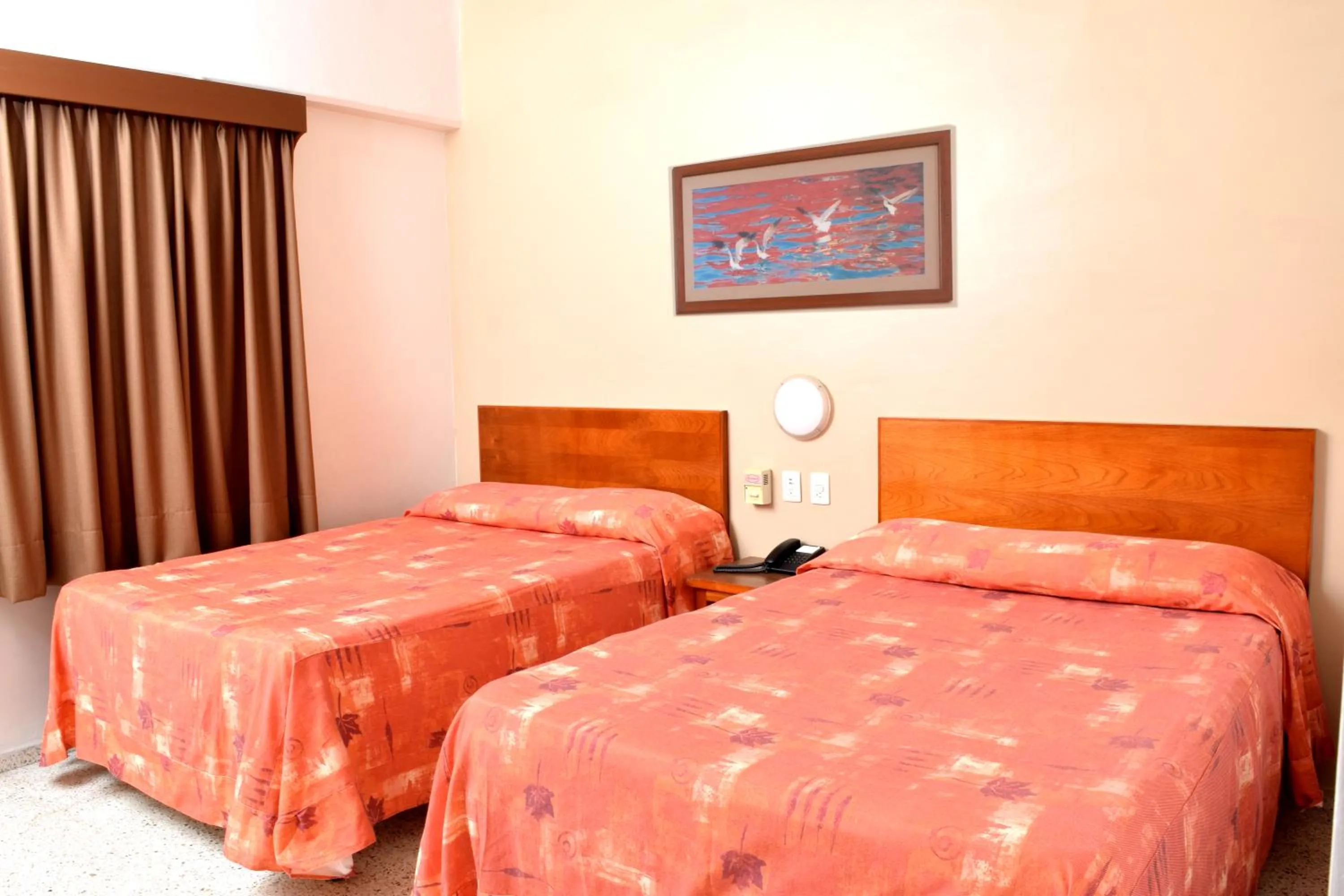 Bed in Hotel Delfines - a 2 calles del Acuario Veracruz