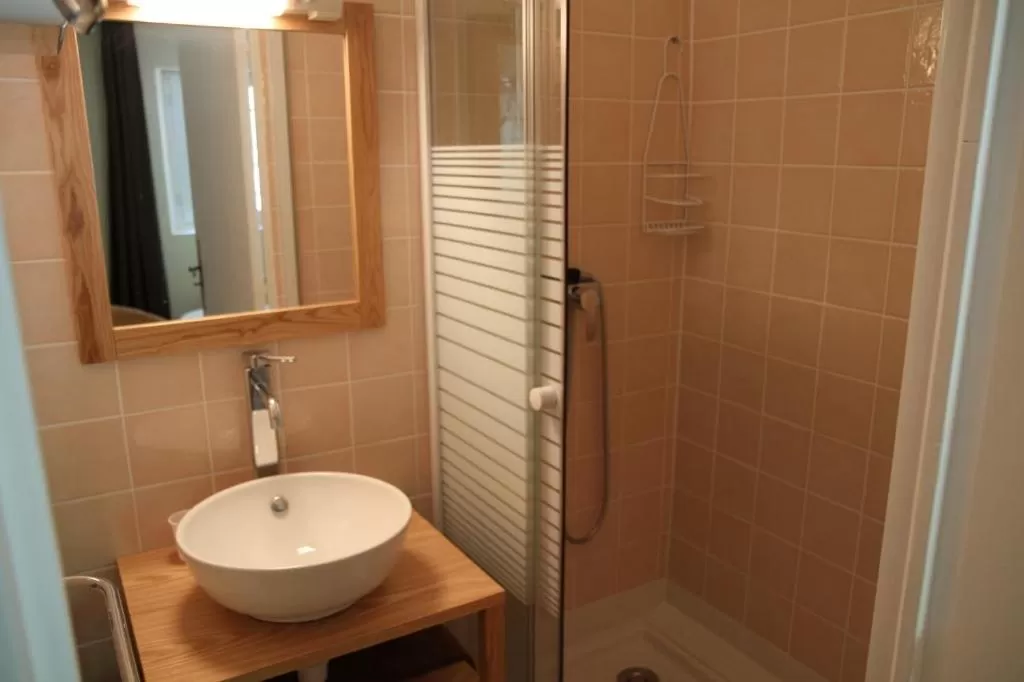 Bathroom in Les Verveines de Vaison