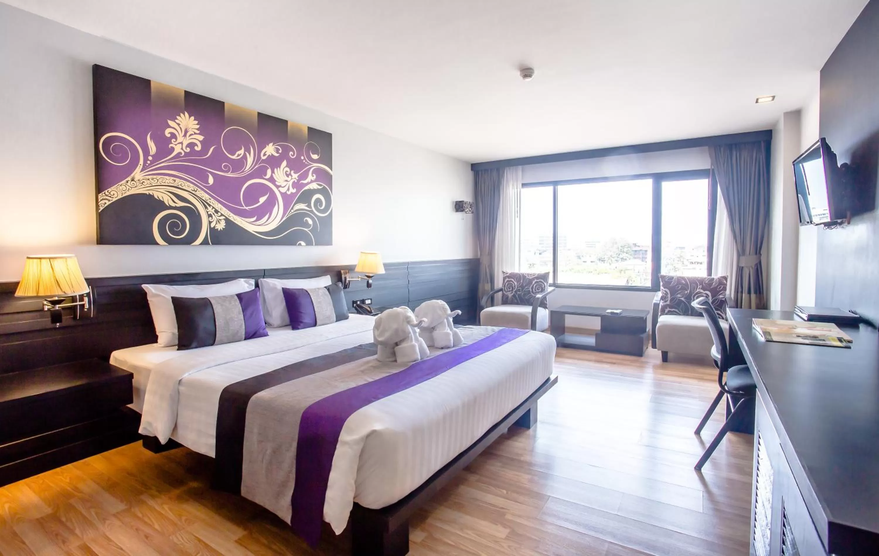 Grand Deluxe Double Room in Nouvo City Hotel