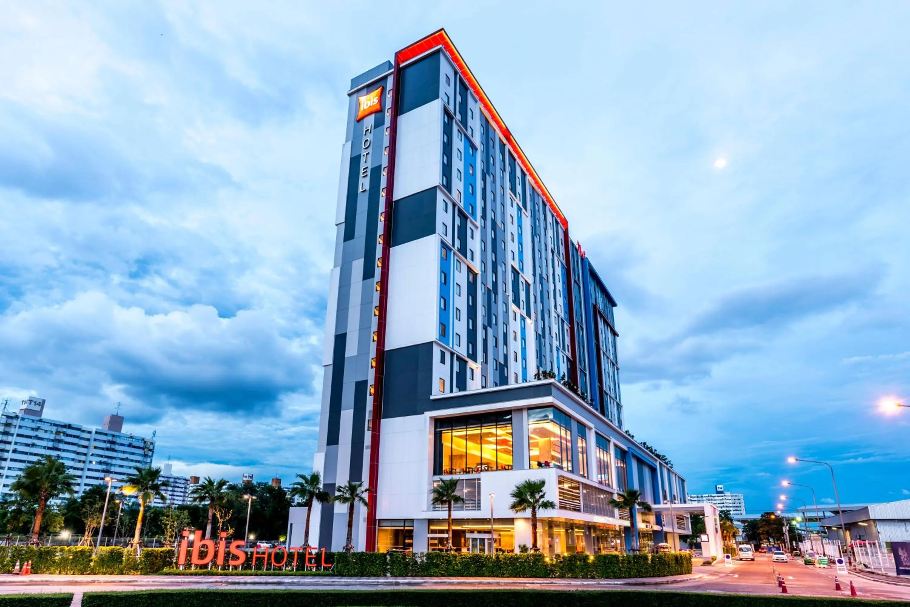 Facade/entrance in ibis Bangkok IMPACT