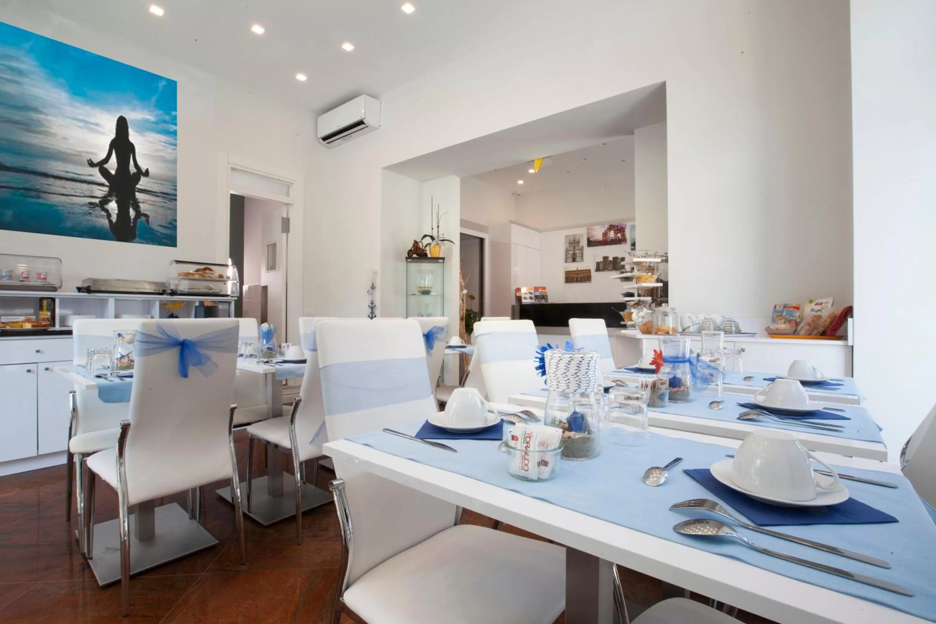 Buffet breakfast in Suite dei Catalani