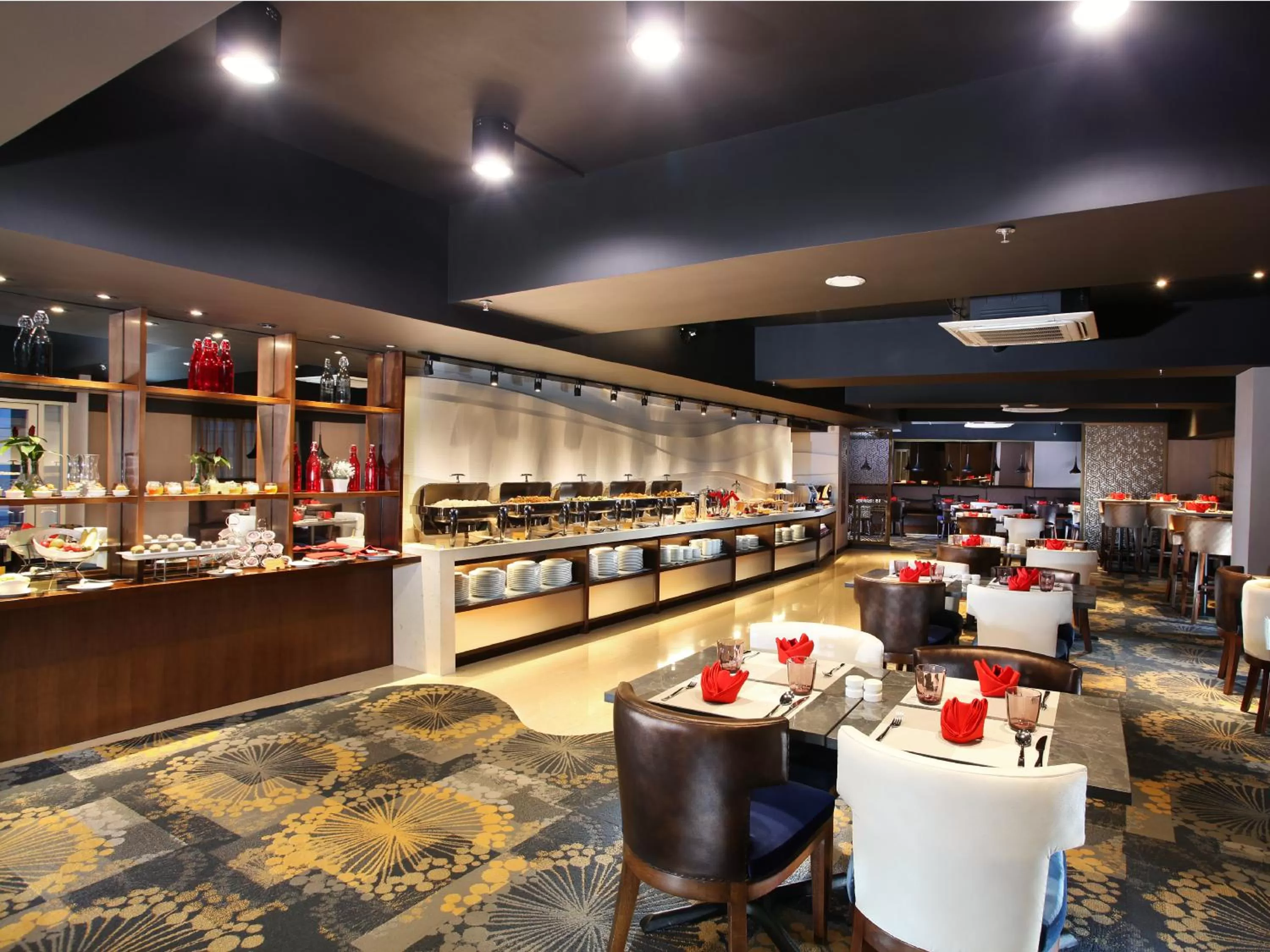 Restaurant/places to eat in Swiss-Belresidences Rasuna Epicentrum