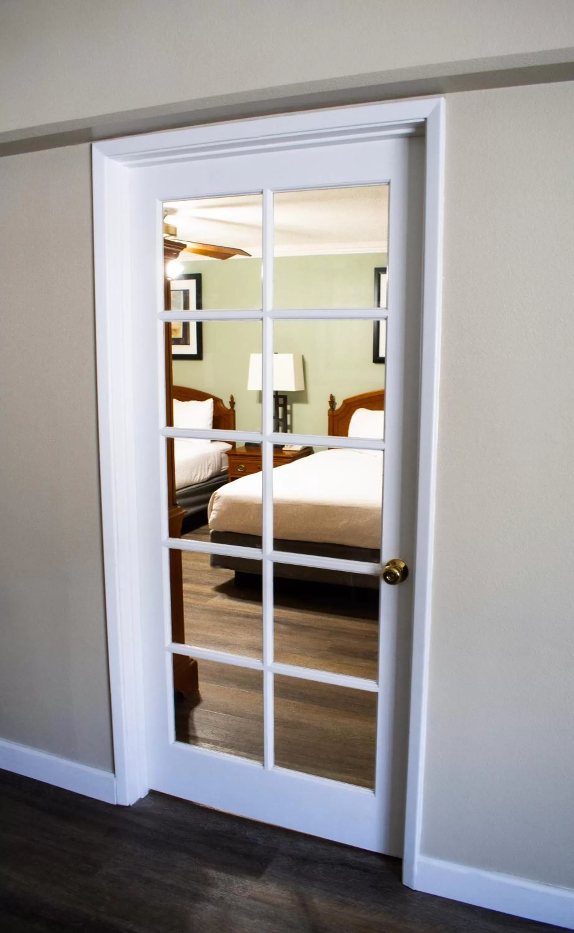 Bedroom, Bed in Travelodge by Wyndham Monterey Bay