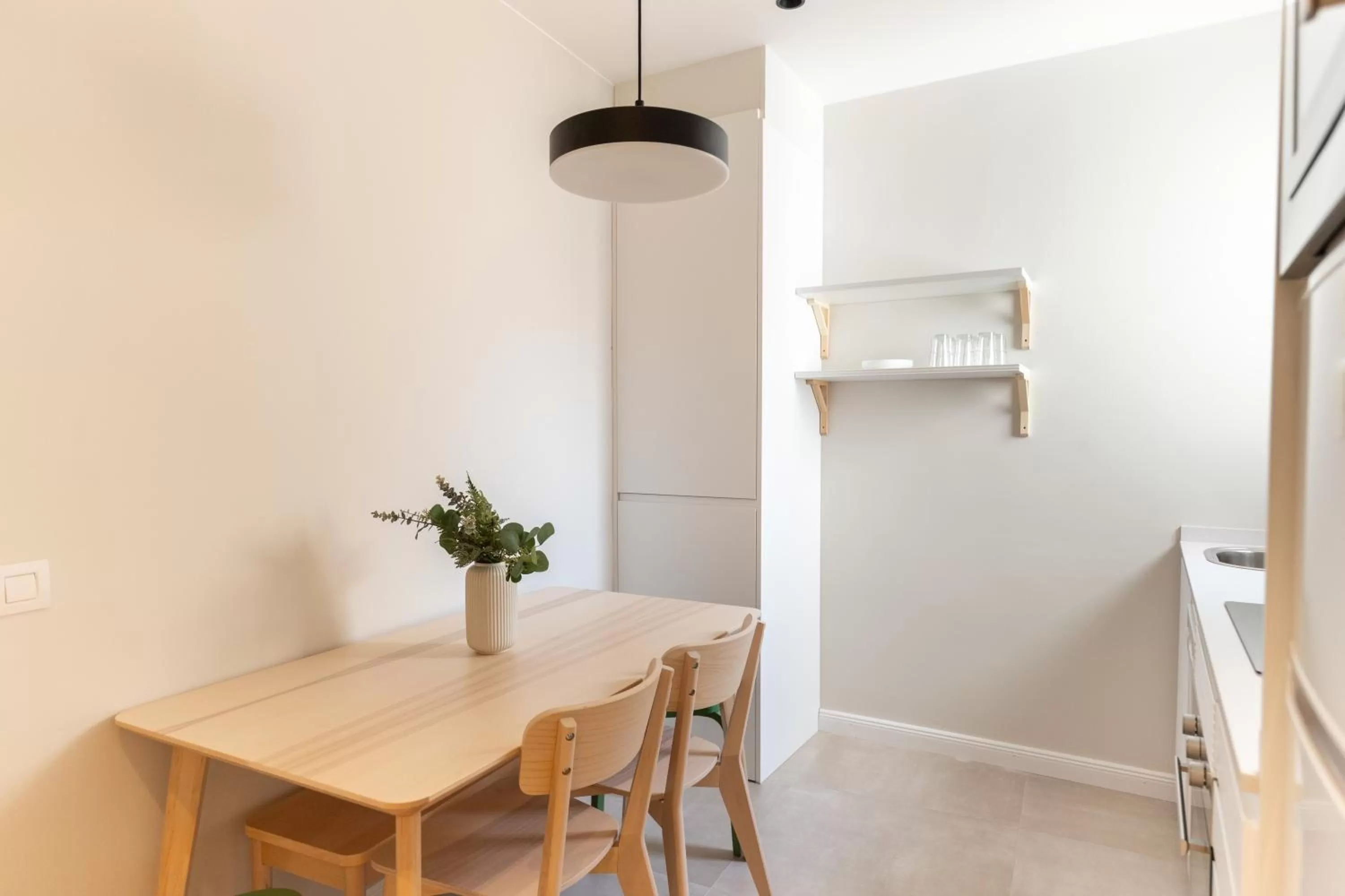 Kitchen or kitchenette in Atica Apartments - by Weflating