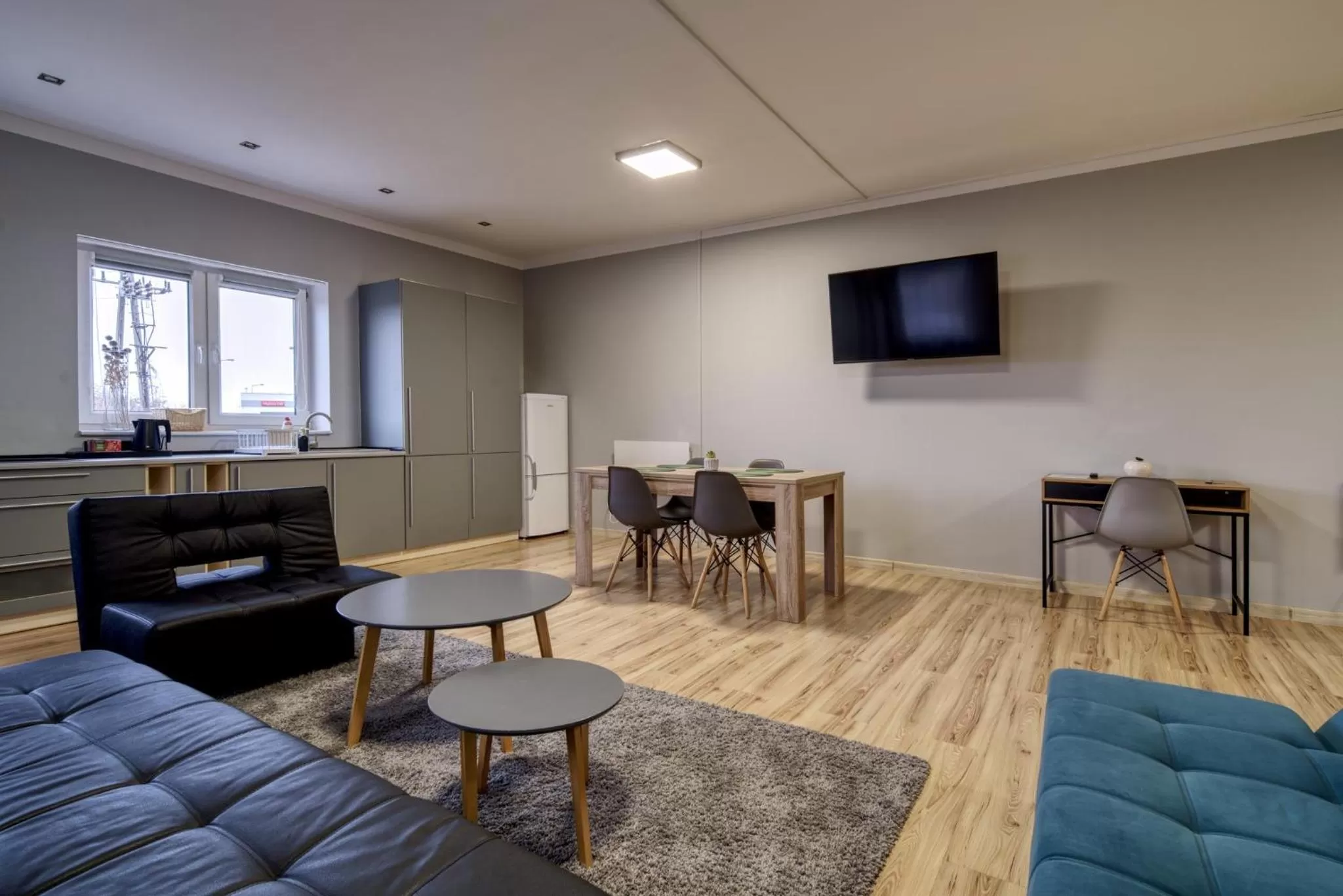 Kitchen or kitchenette in Noclegi Stop and Sleep Zgorzelec