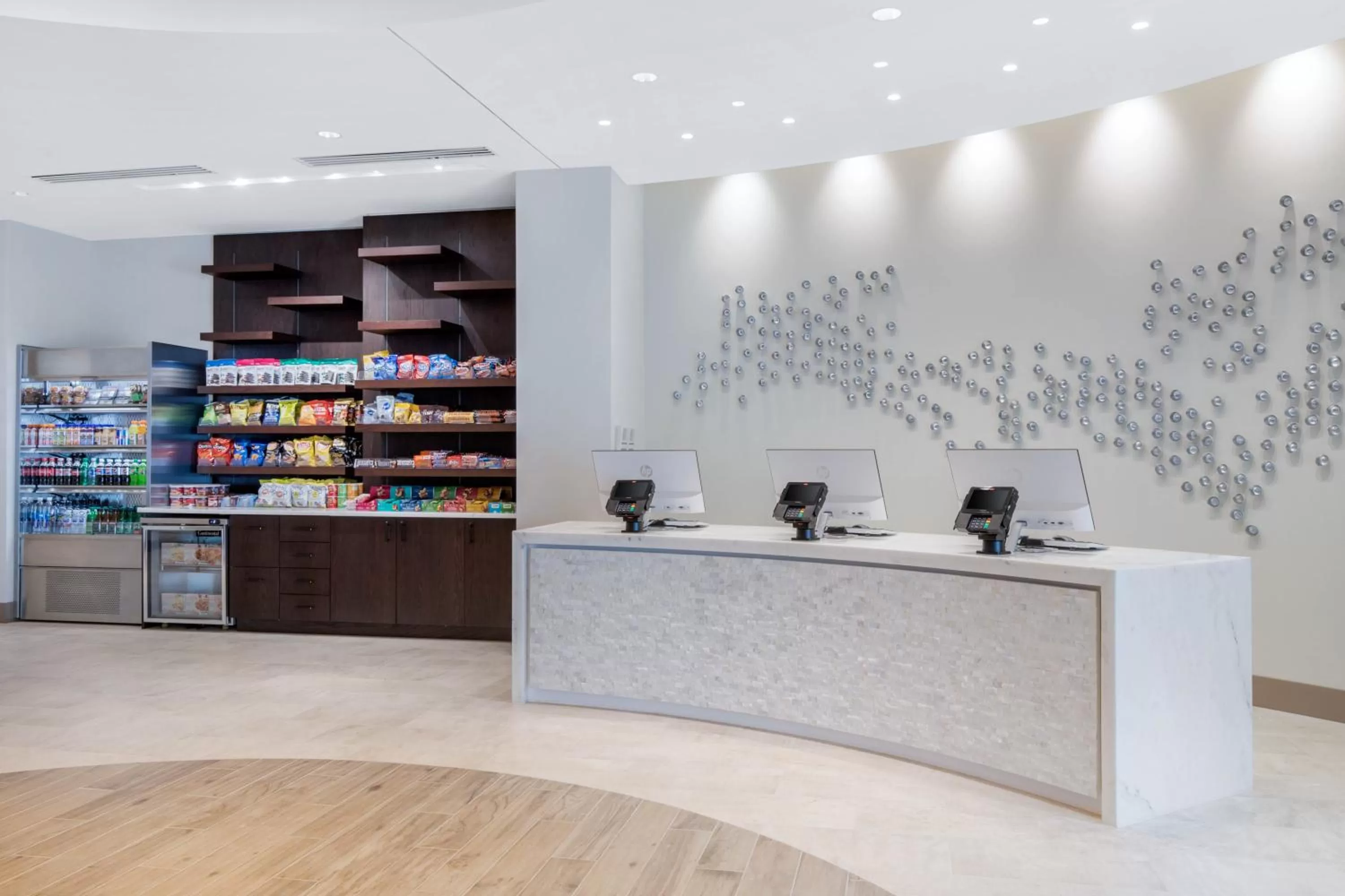 On-site shops in Cambria Hotel College Park