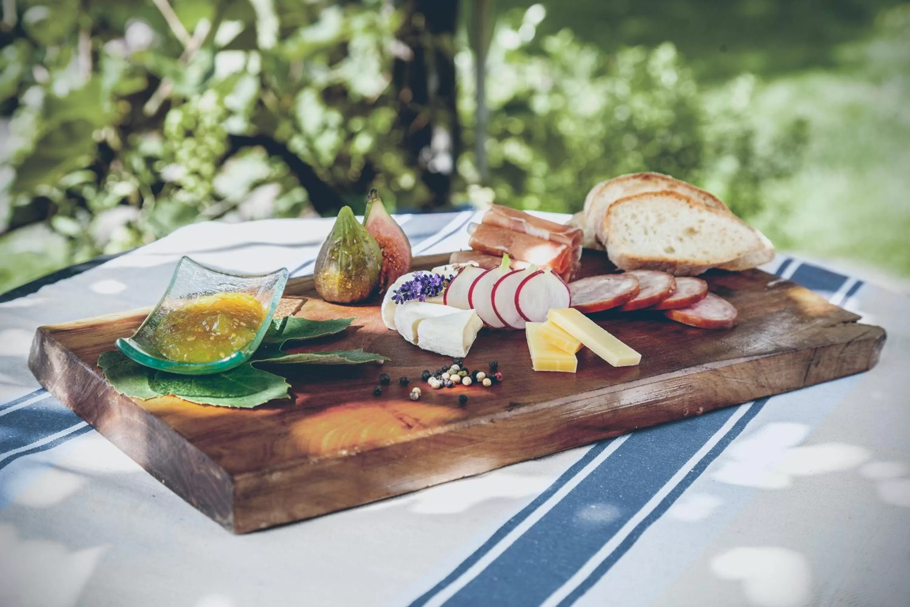 Restaurant/places to eat in Hôtel de Chailly