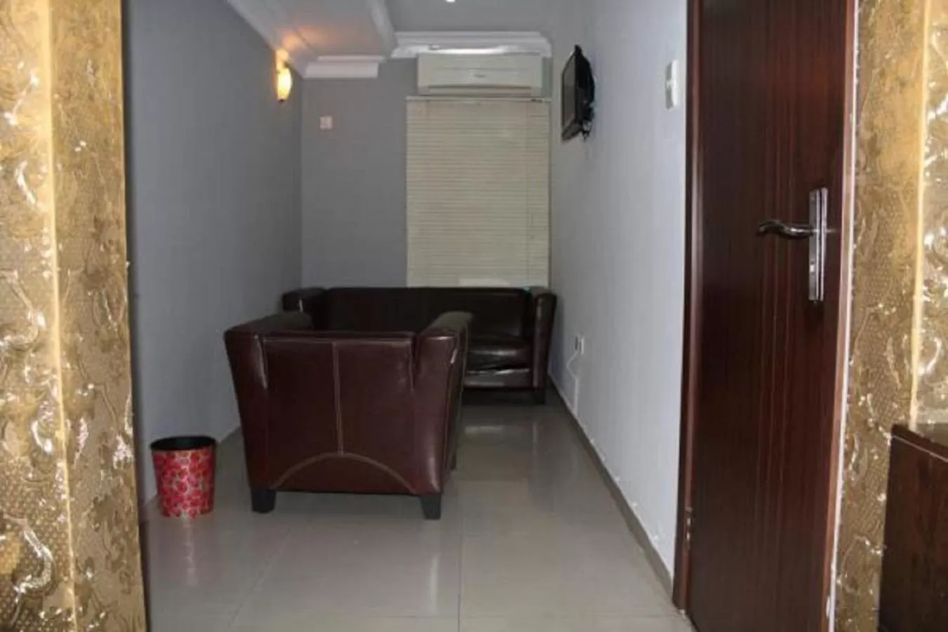 TV and multimedia in TheoDawn Hotels @ Suite 29