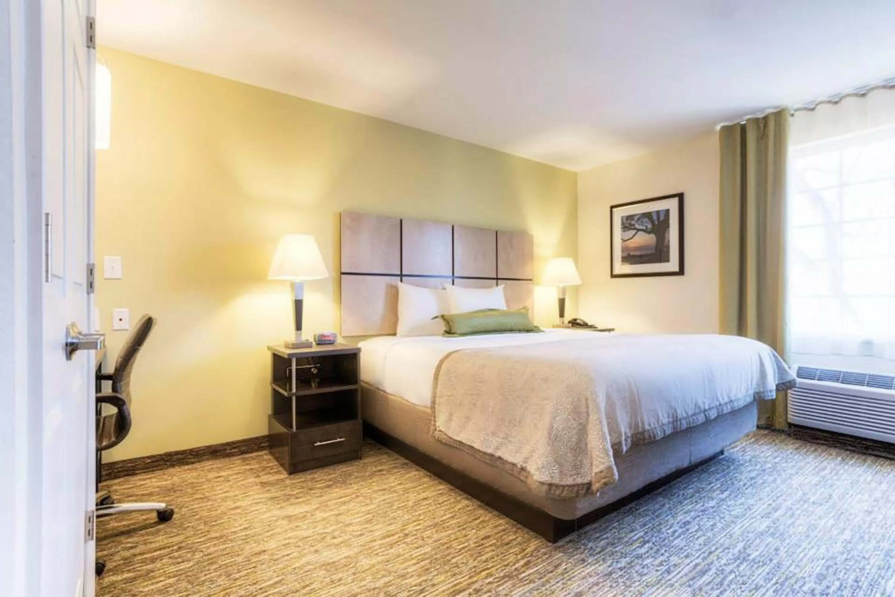 Bedroom, Bed in Candlewood Suites Mooresville Lake Norman,NC by IHG