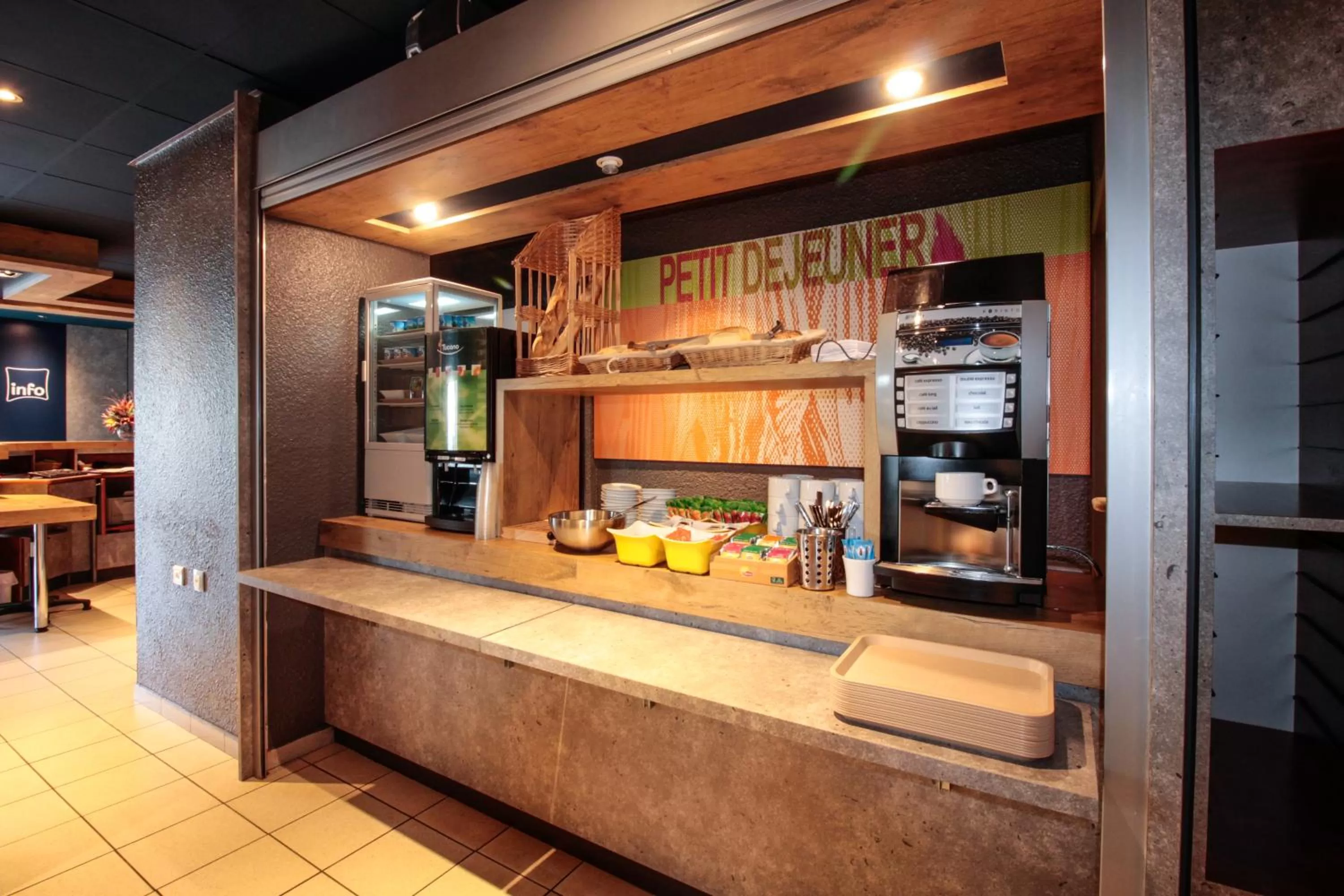 Buffet breakfast in Ibis budget Périgueux