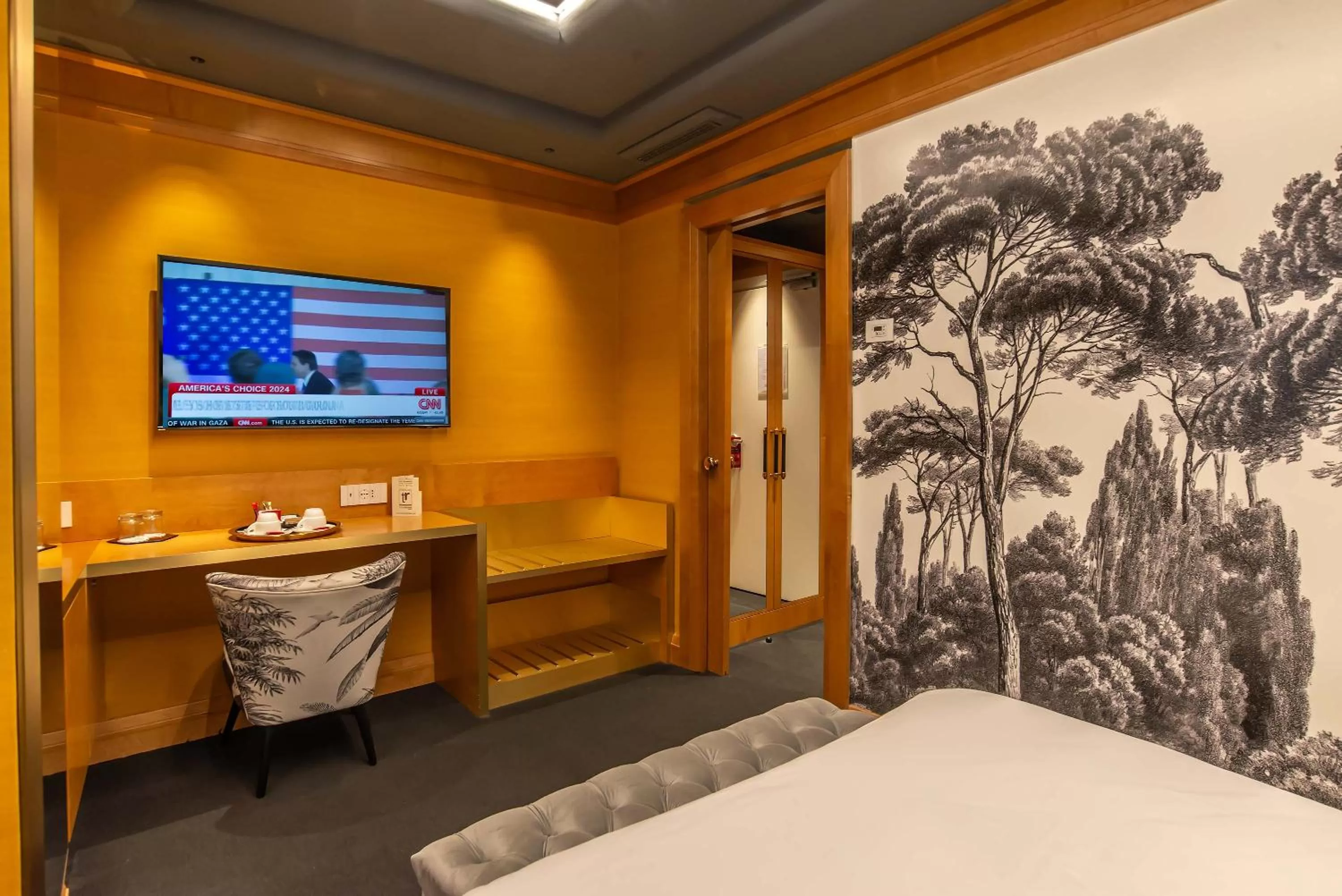 Bedroom, Bed in Hotel White