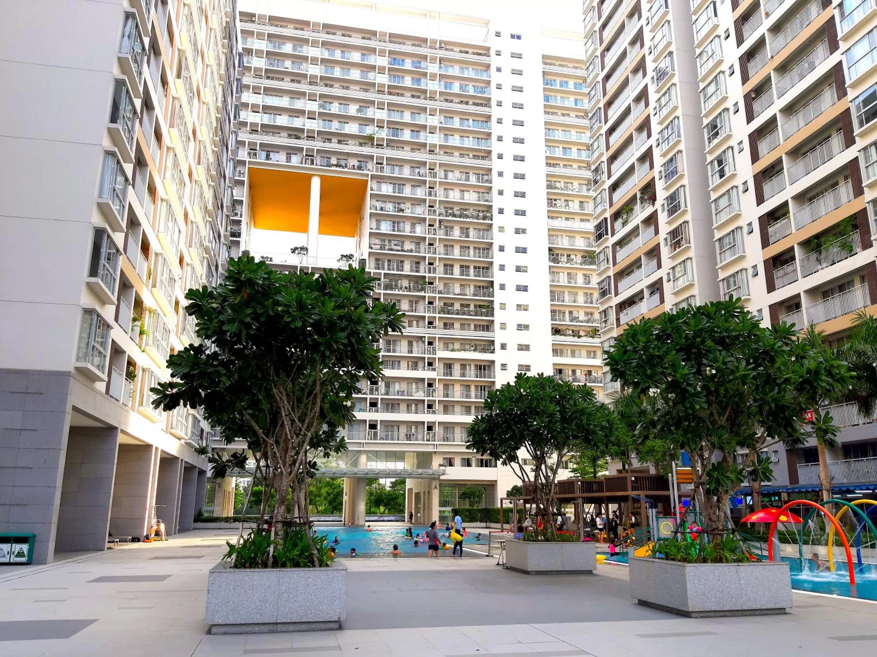 Property building in Scenic Valley Suite