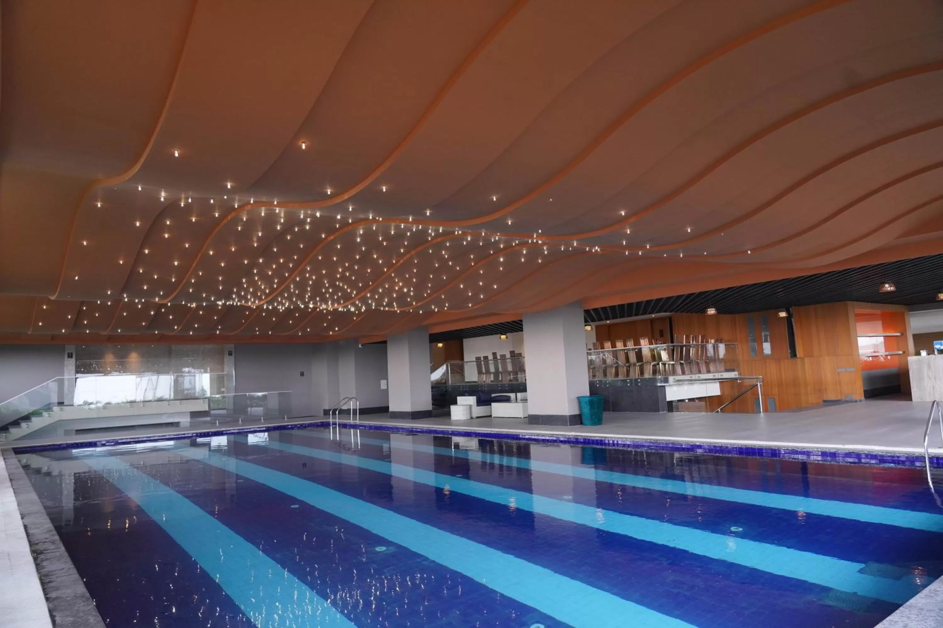 Swimming pool in Wyndham Chandigarh Mohali