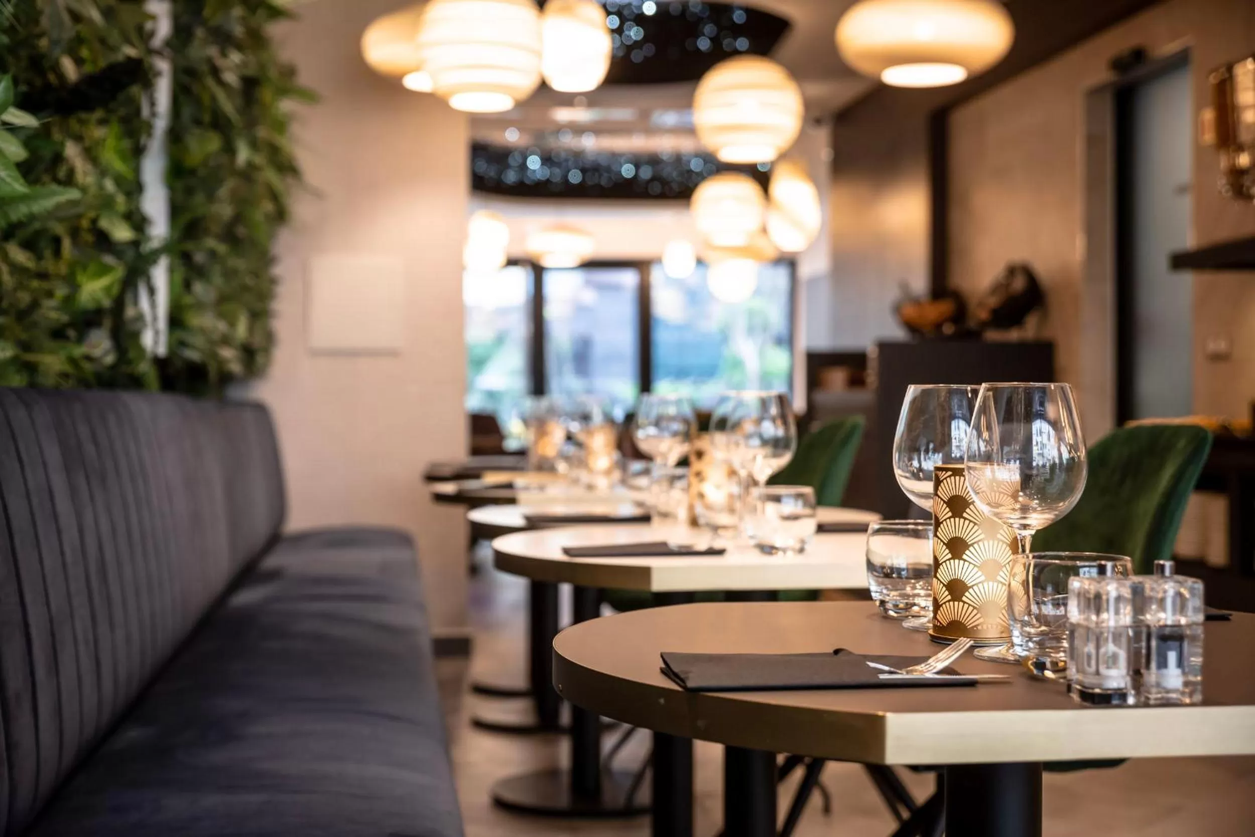 Restaurant/places to eat in voco Strasbourg Centre - The Garden by IHG