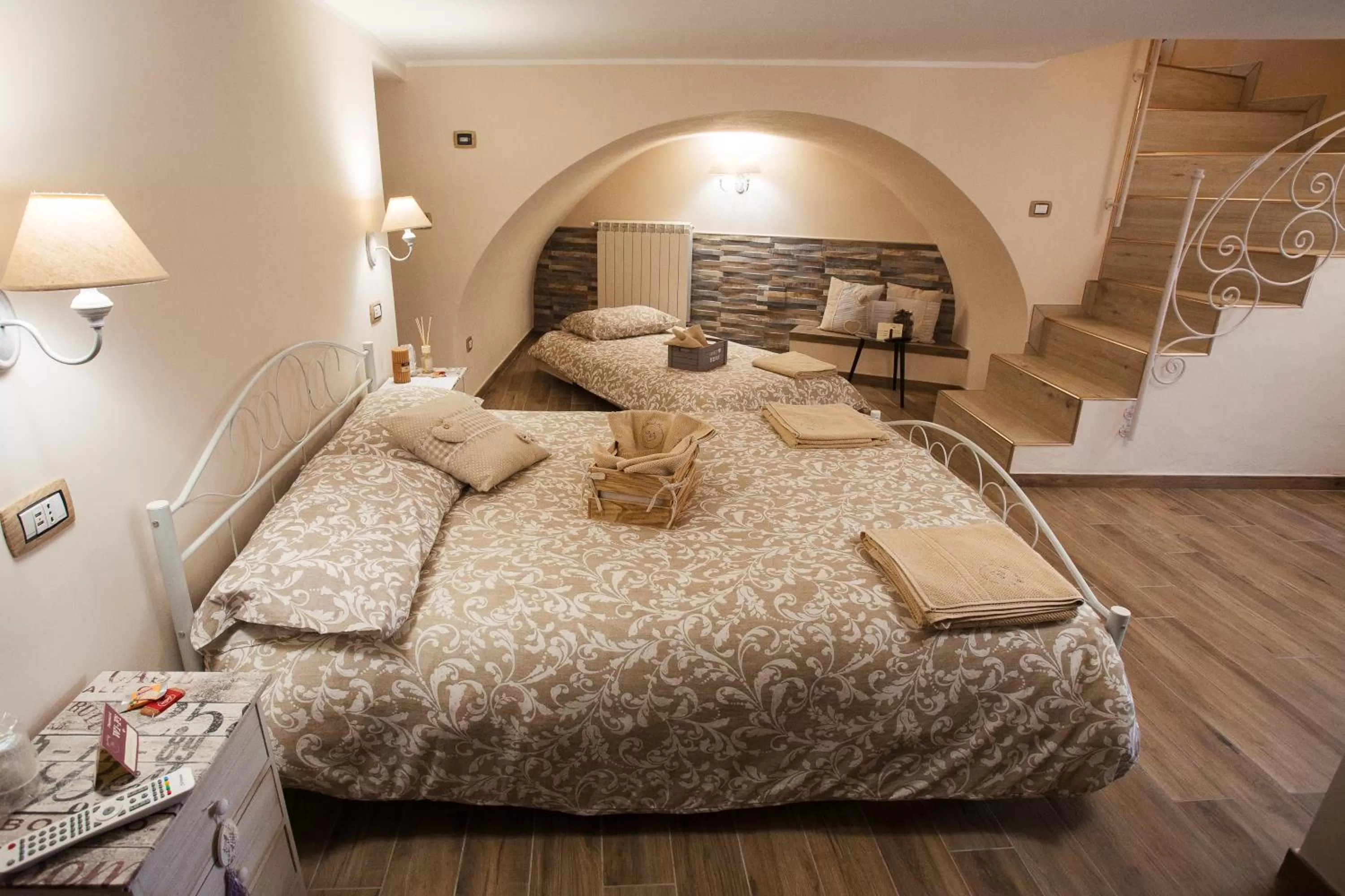 Decorative detail, Bed in Alle Scalette B&B