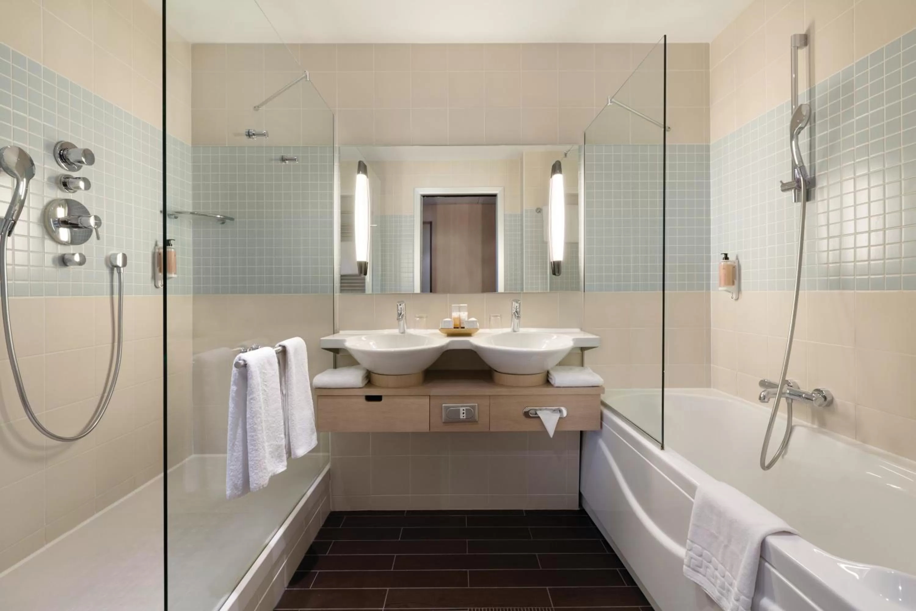 Bathroom in Mercure Chantilly Resort & Conventions