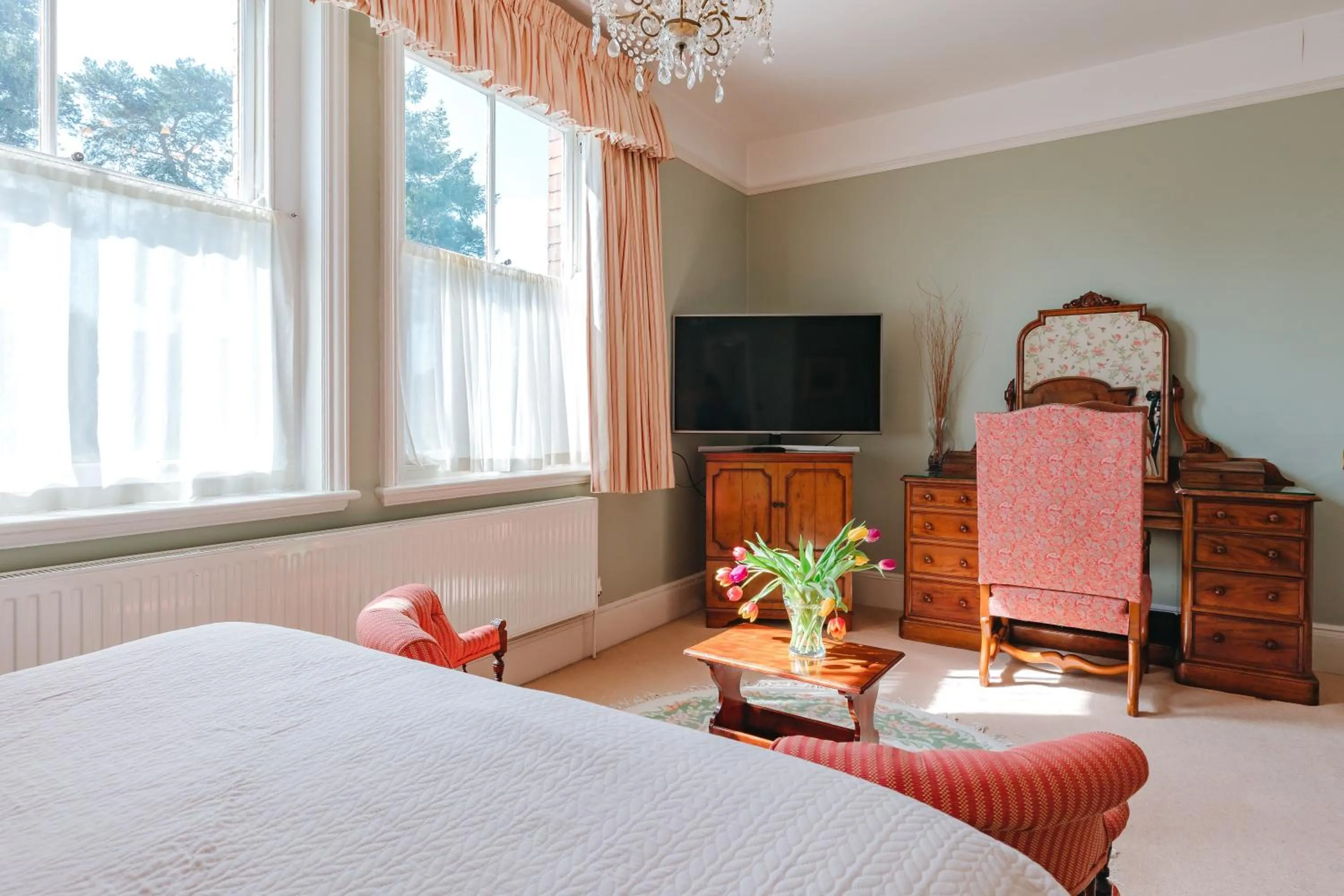 Bedroom, Bed in The Old Vicarage