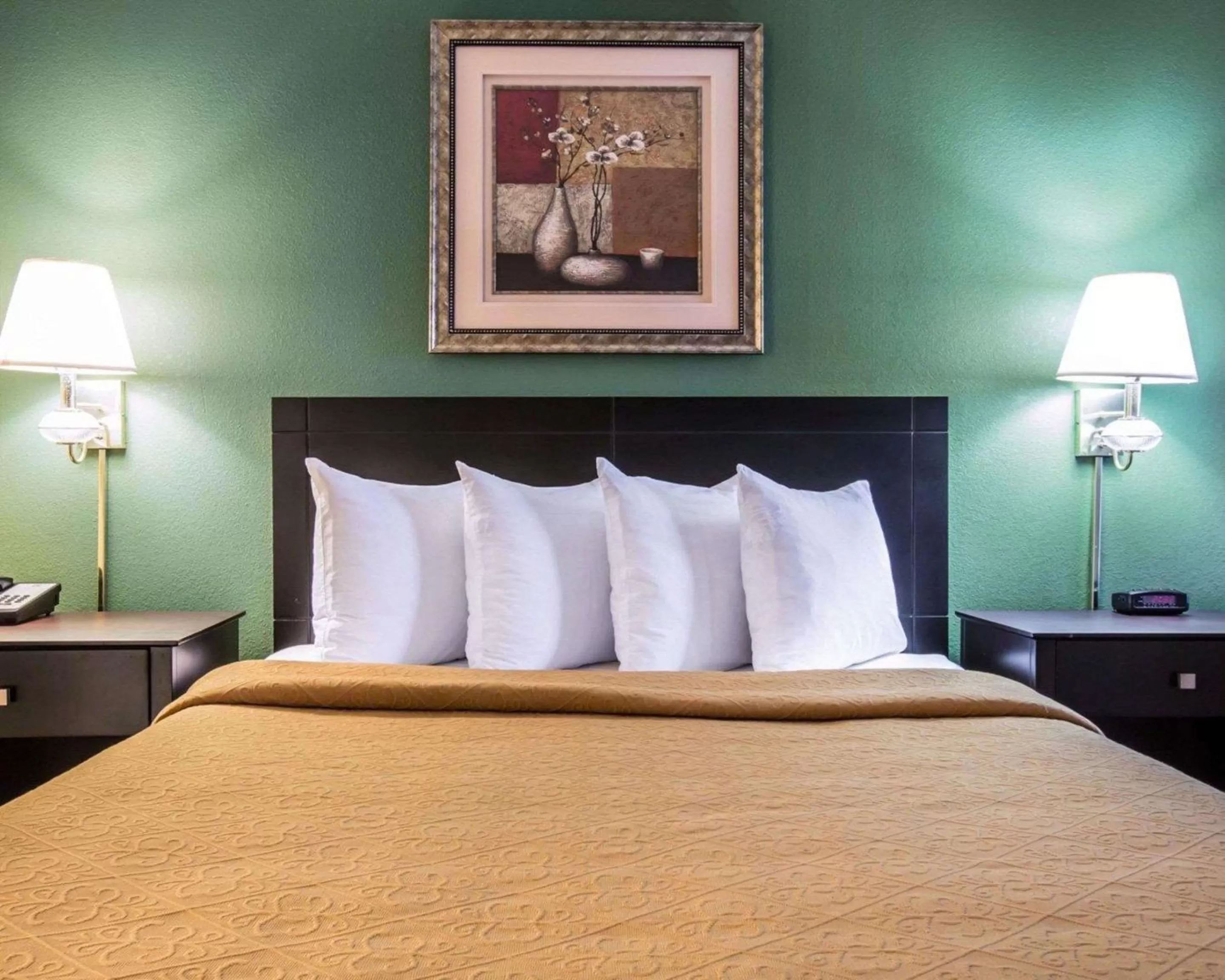 Photo of the whole room, Bed in Quality Inn Andrews