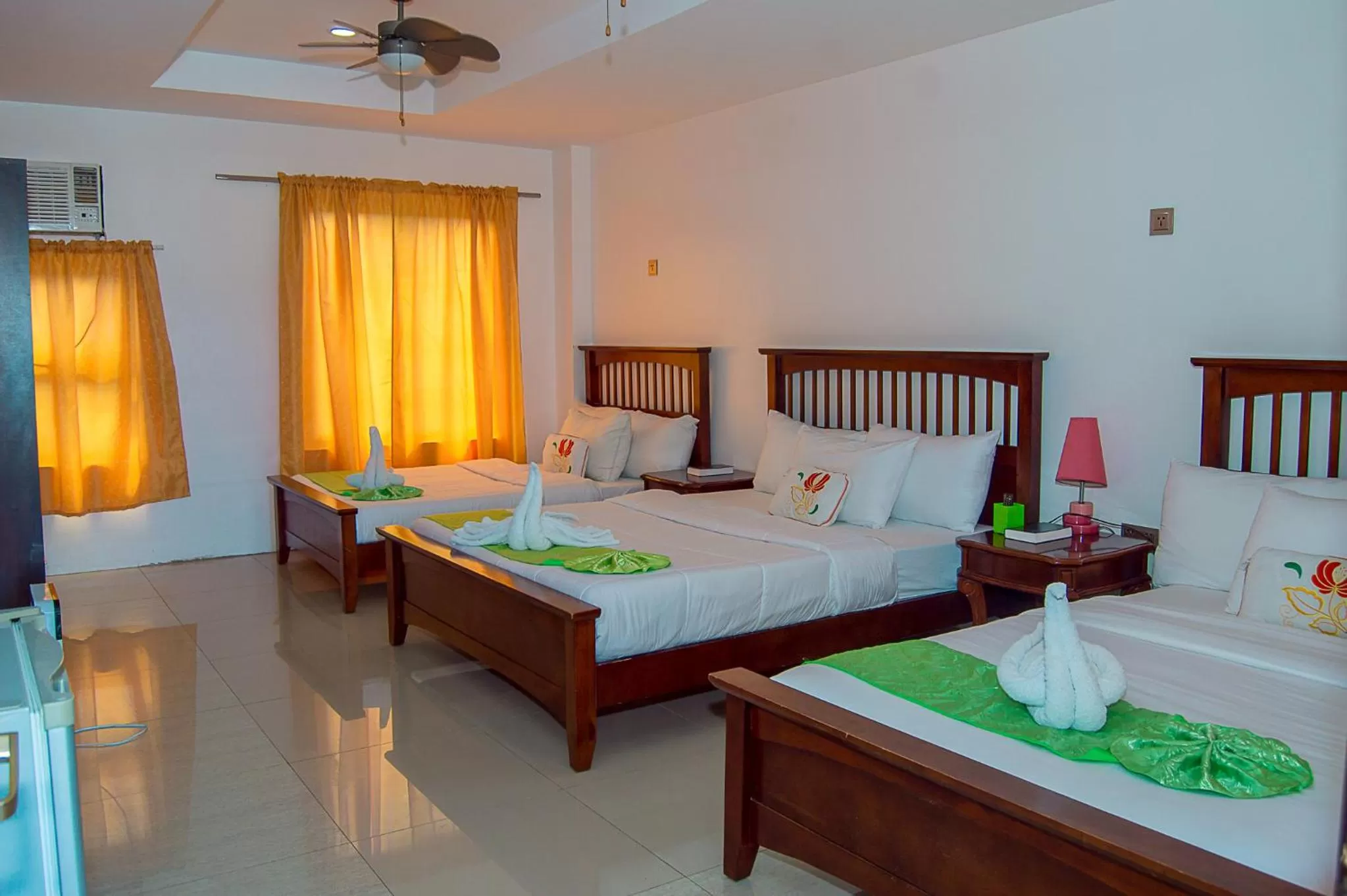 Superior Family Room in Moalboal Tropics