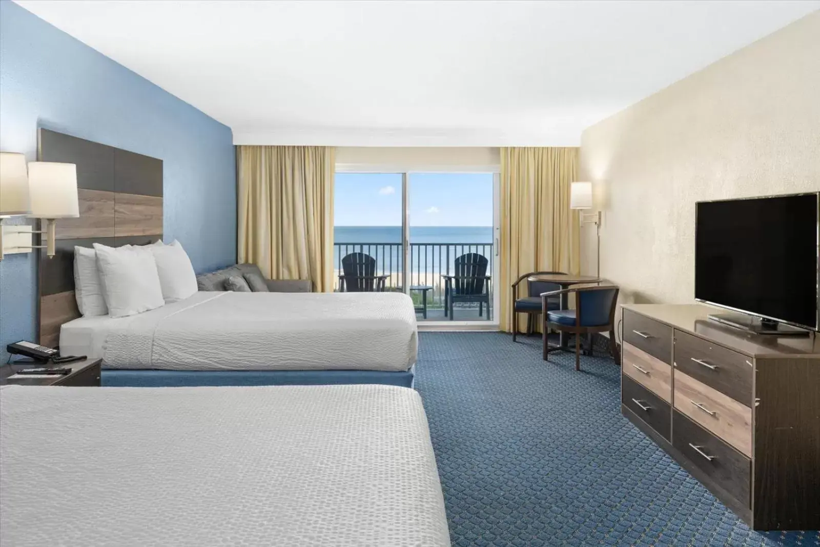 Queen Room with Two Queen Beds - Ocean Front in Carousel Resort Hotel and Condominiums Queen Room with Two Queen Beds - Ocean Front in Carousel Resort Hotel and Condominiums