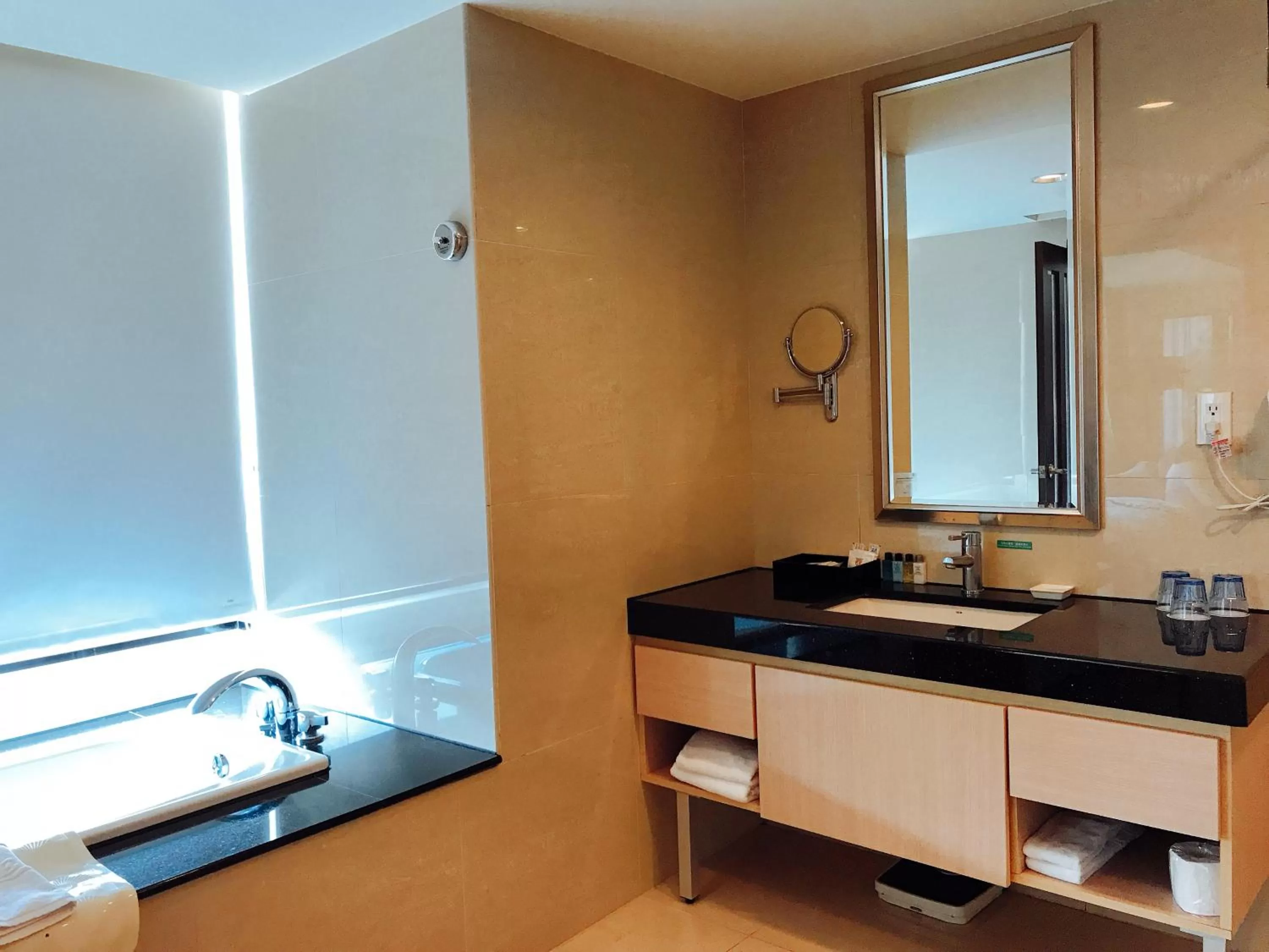 Bathroom in Golden Tulip Zhong Xin Hotel Taichung
