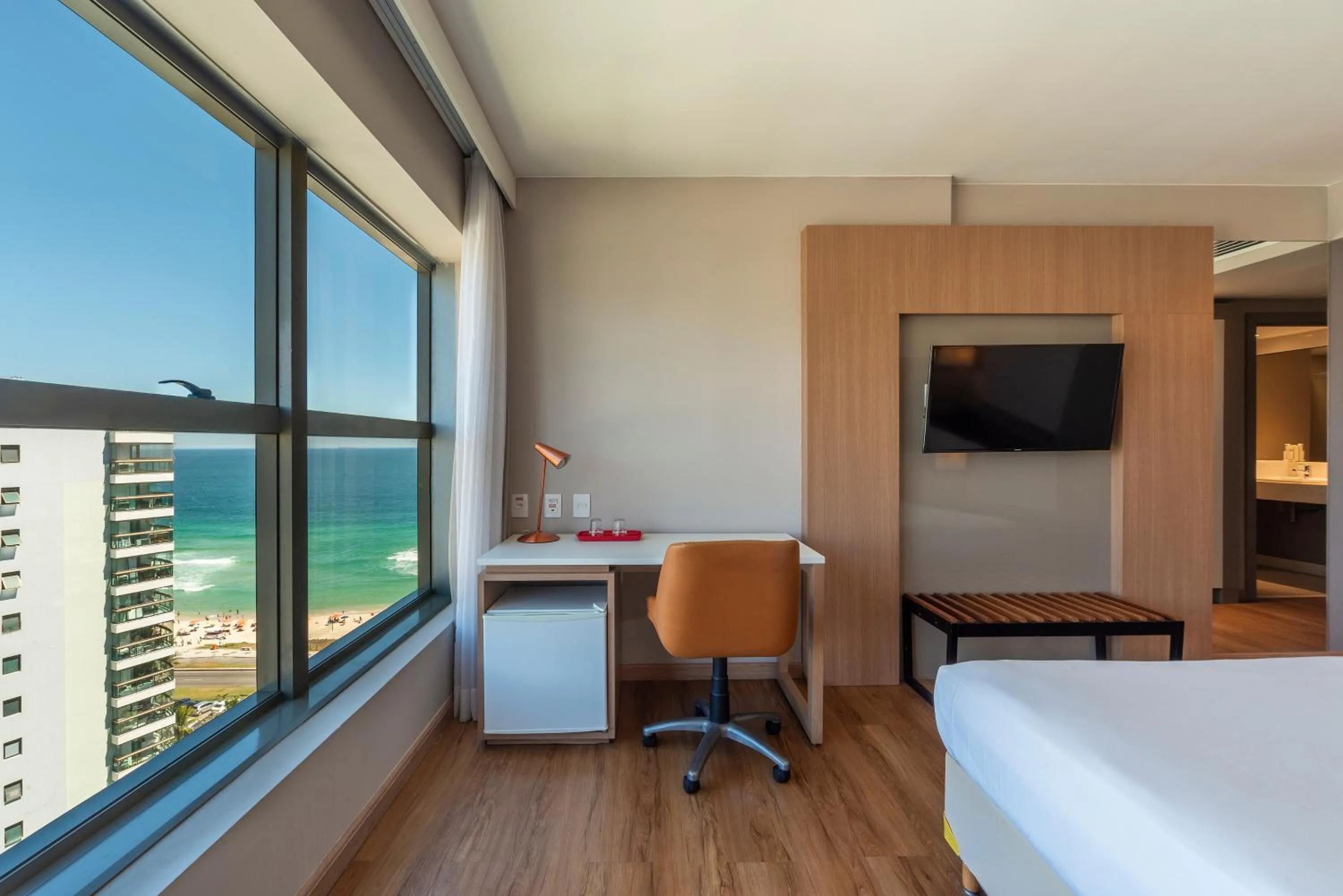 View (from property/room), Bed in Laghetto Stilo Barra