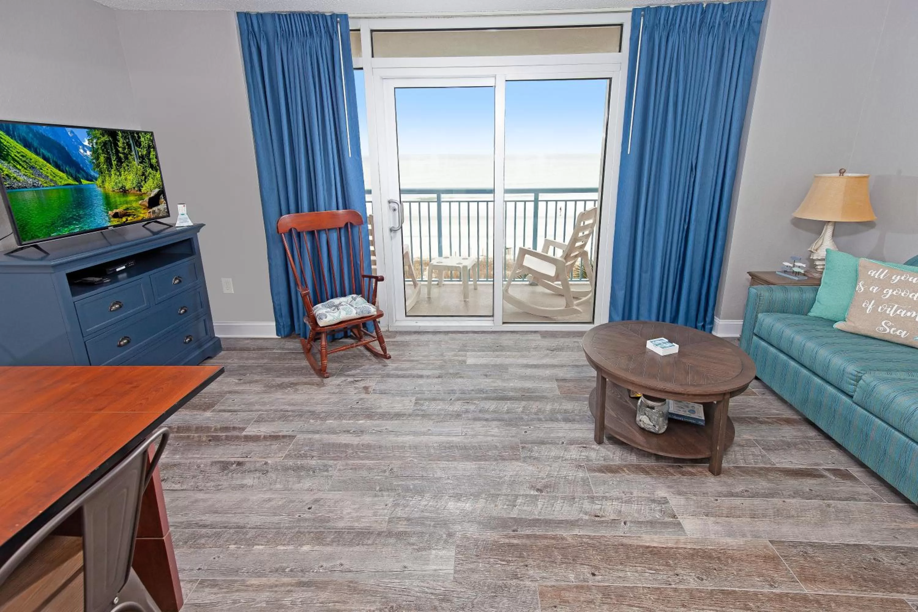 Living room, Seating Area in Beach Vacation Condos South